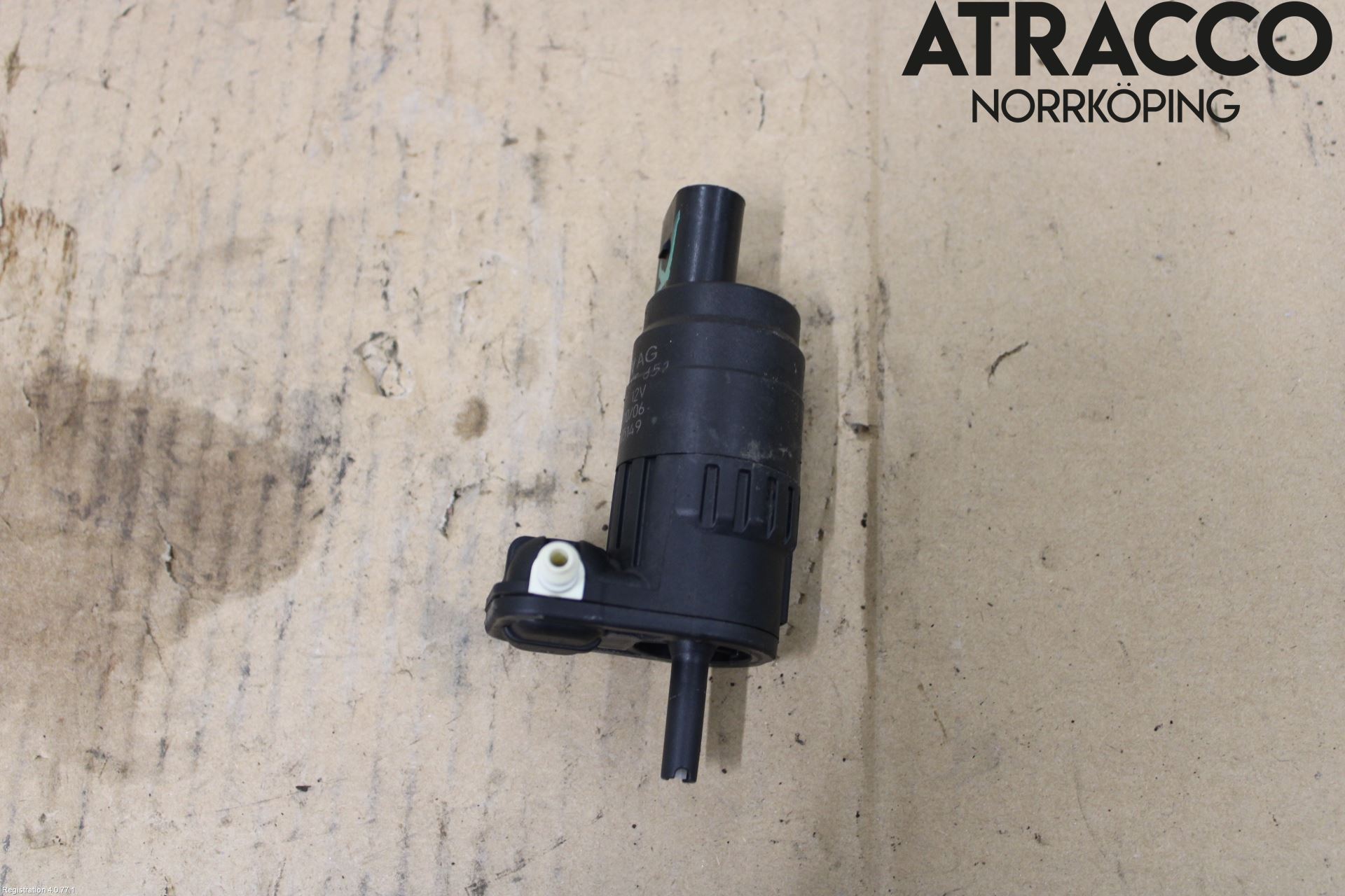 Audi A3/S3     04-05 Spolarpump Vindruta