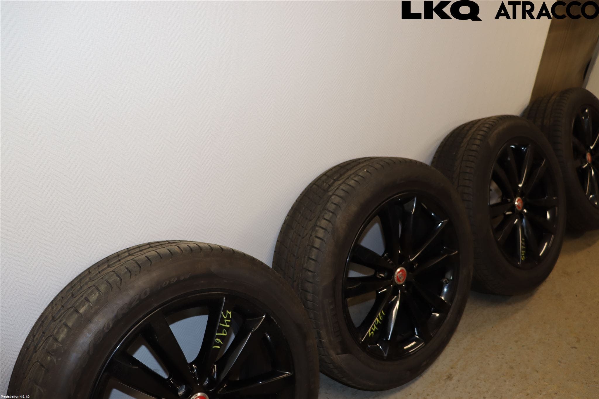 Jaguar F-PACE Sommardäck Alumfälg 4St