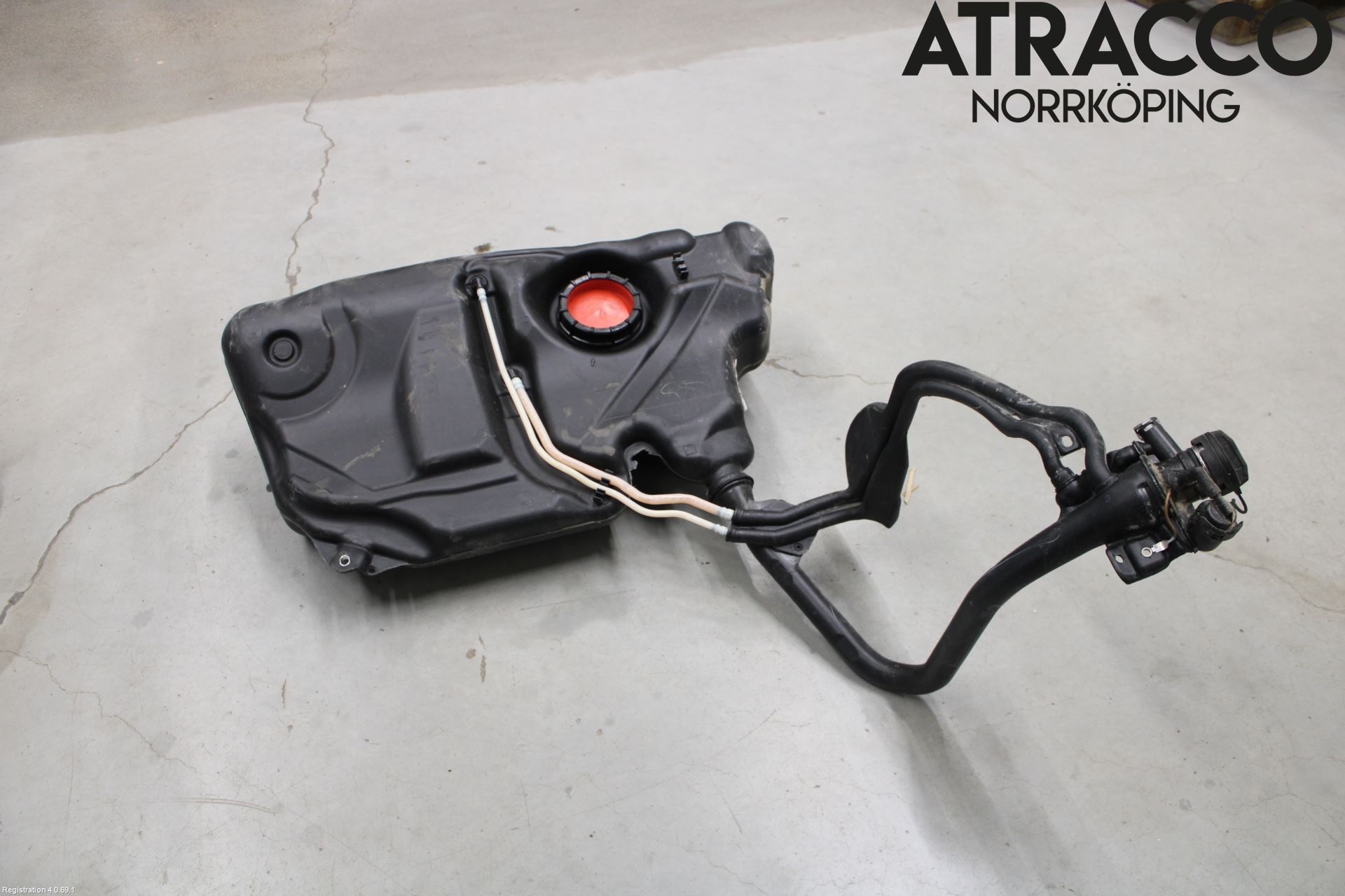 Volkswagen VW POLO 10-17 Bränsletank Diesel