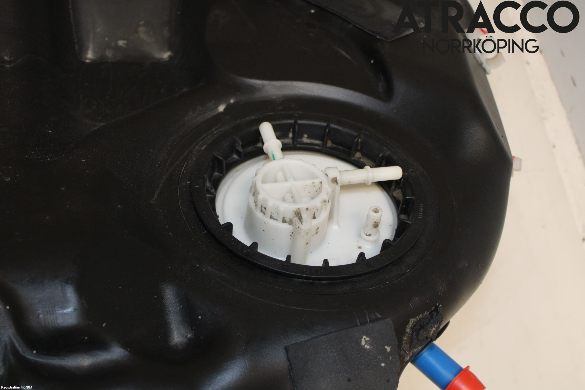 Volvo XC70 01-04 Bränsletank Insprutning