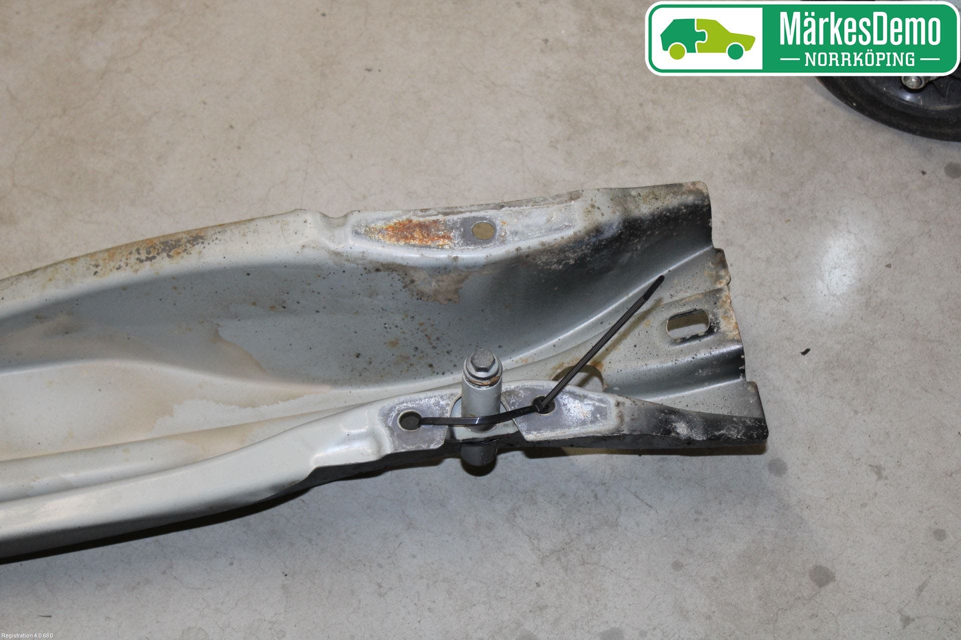 Volvo V70 08-13 Stötfångarbalk Bak