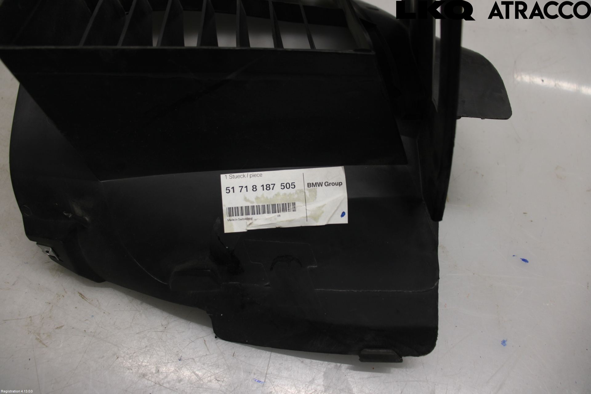 BMW 5 E39 95-04 Hasplåt Plåt-Plast