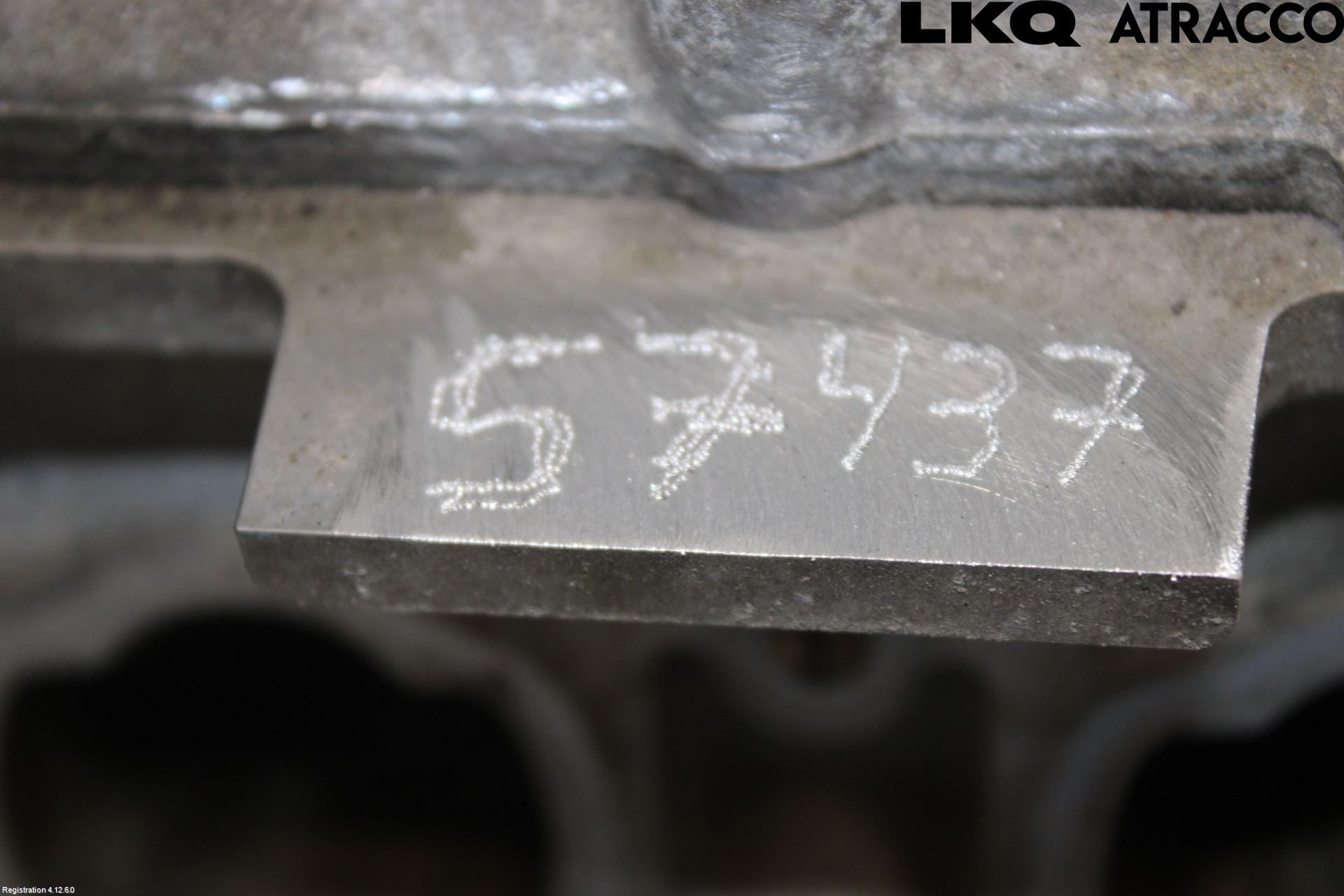 Audi Q2/SQ2 17- Topplock Bensin