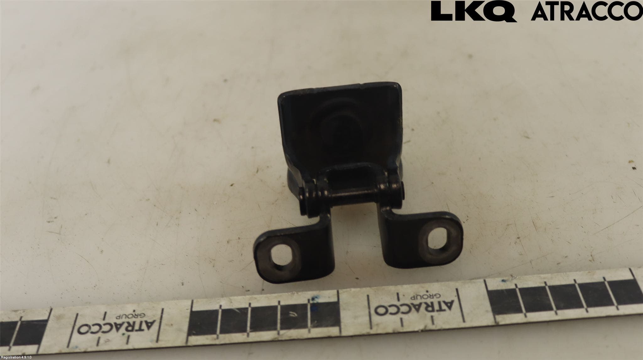 CUPRA BORN 22- Bakluckegångjärn Hö