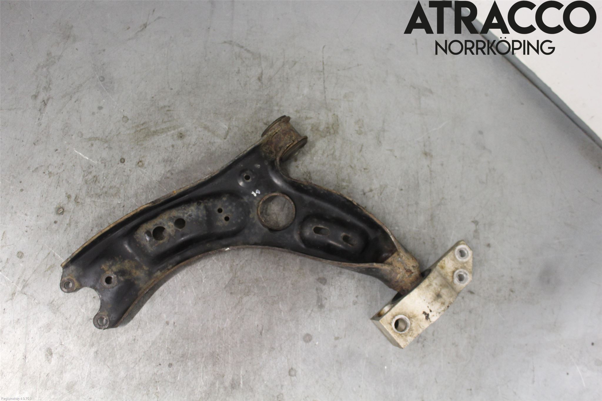 Volkswagen VW PASSAT 11-14 Bärarm Fram Undre Hö