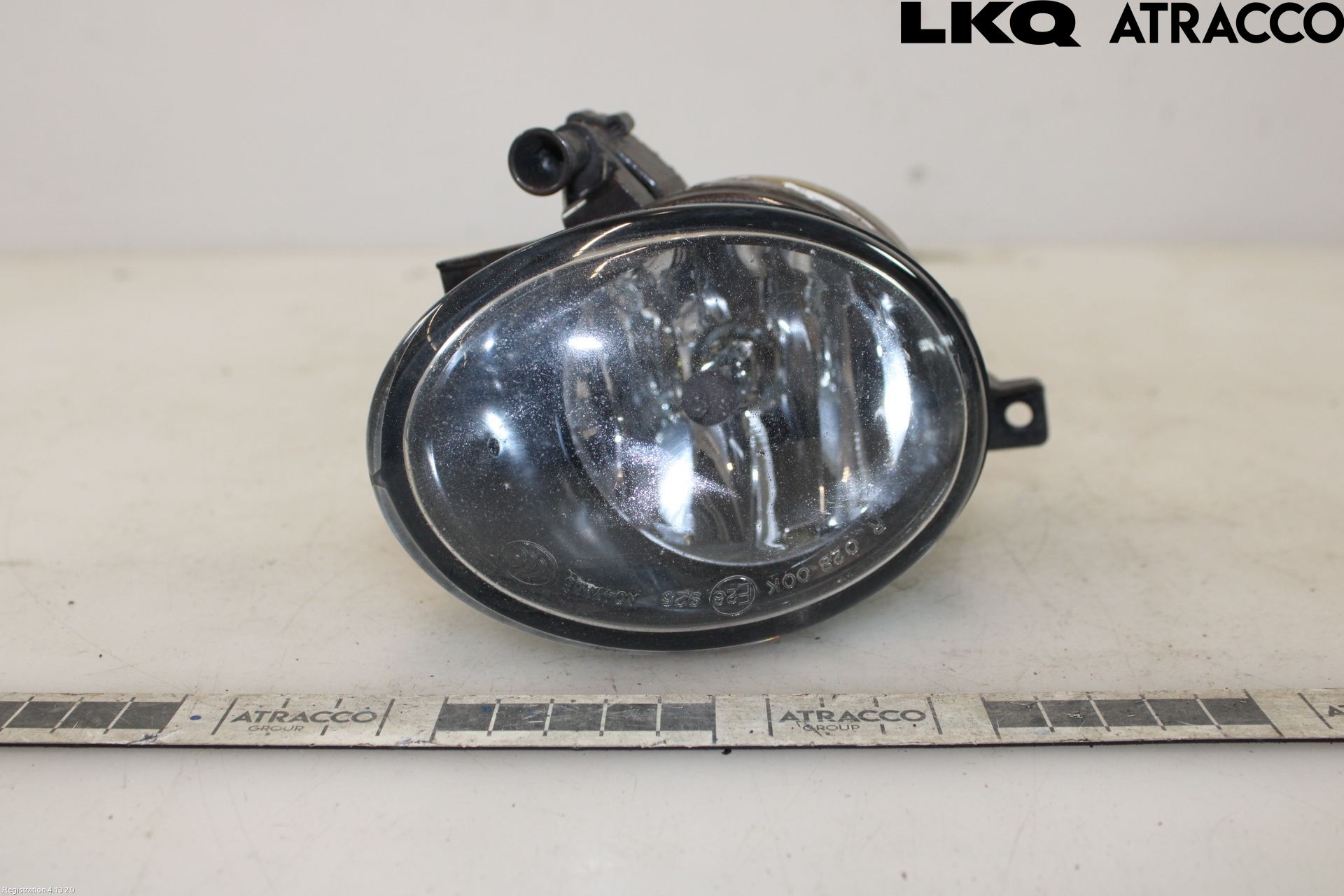 Volkswagen VW TOURAN 10-15 Dimljussarg Fram