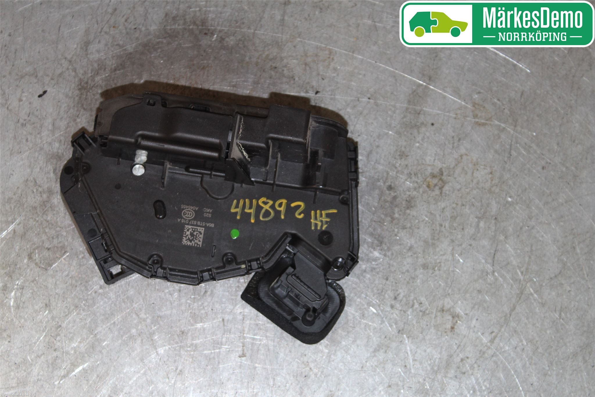 Skoda FABIA 15-21 Låskista-Dörrlås