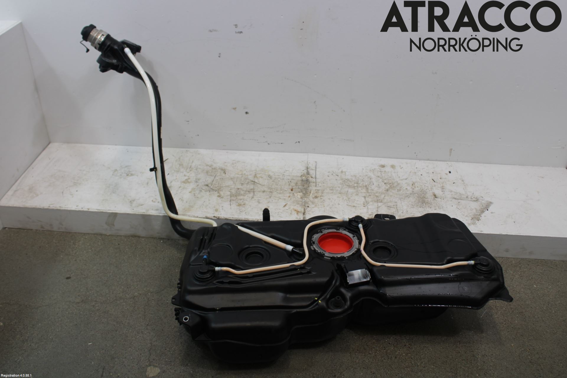 Audi Q3 F3 19- Bränsletank Insprutning