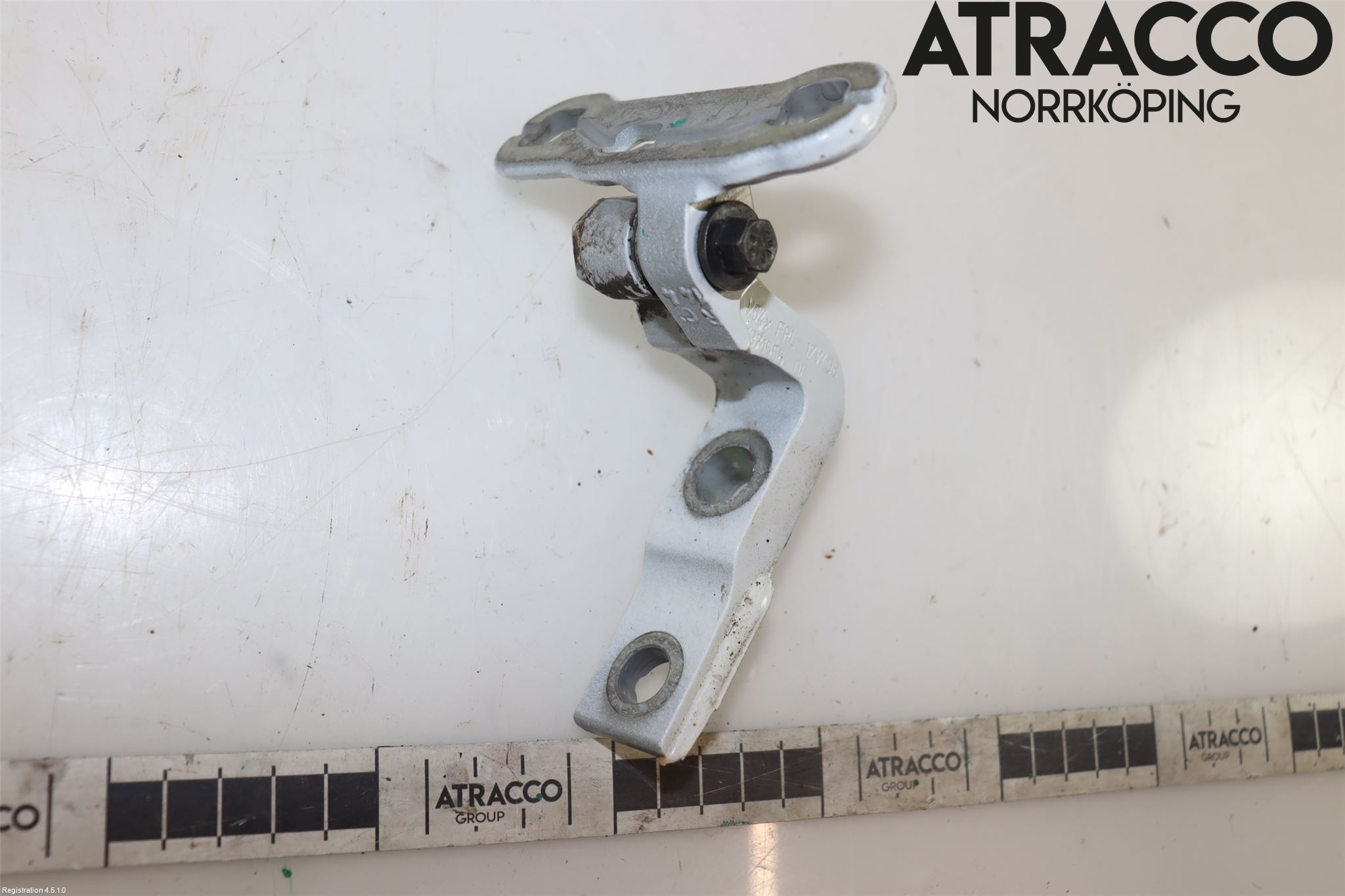 Volvo S90 17->> Dörrgångjärn