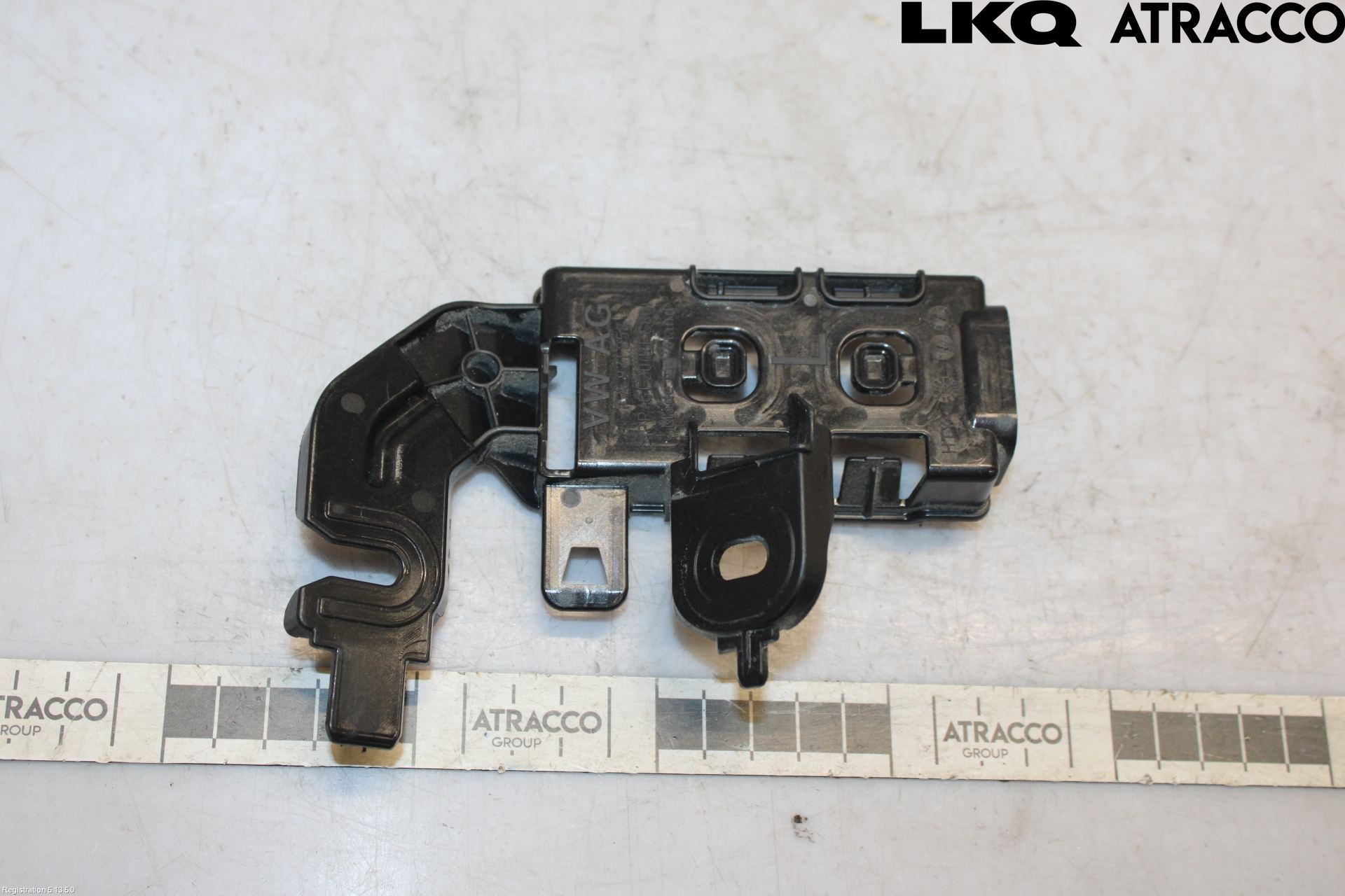 Volkswagen VW ID.7/TOURER 24- Stötfångarfäste Bak Vä