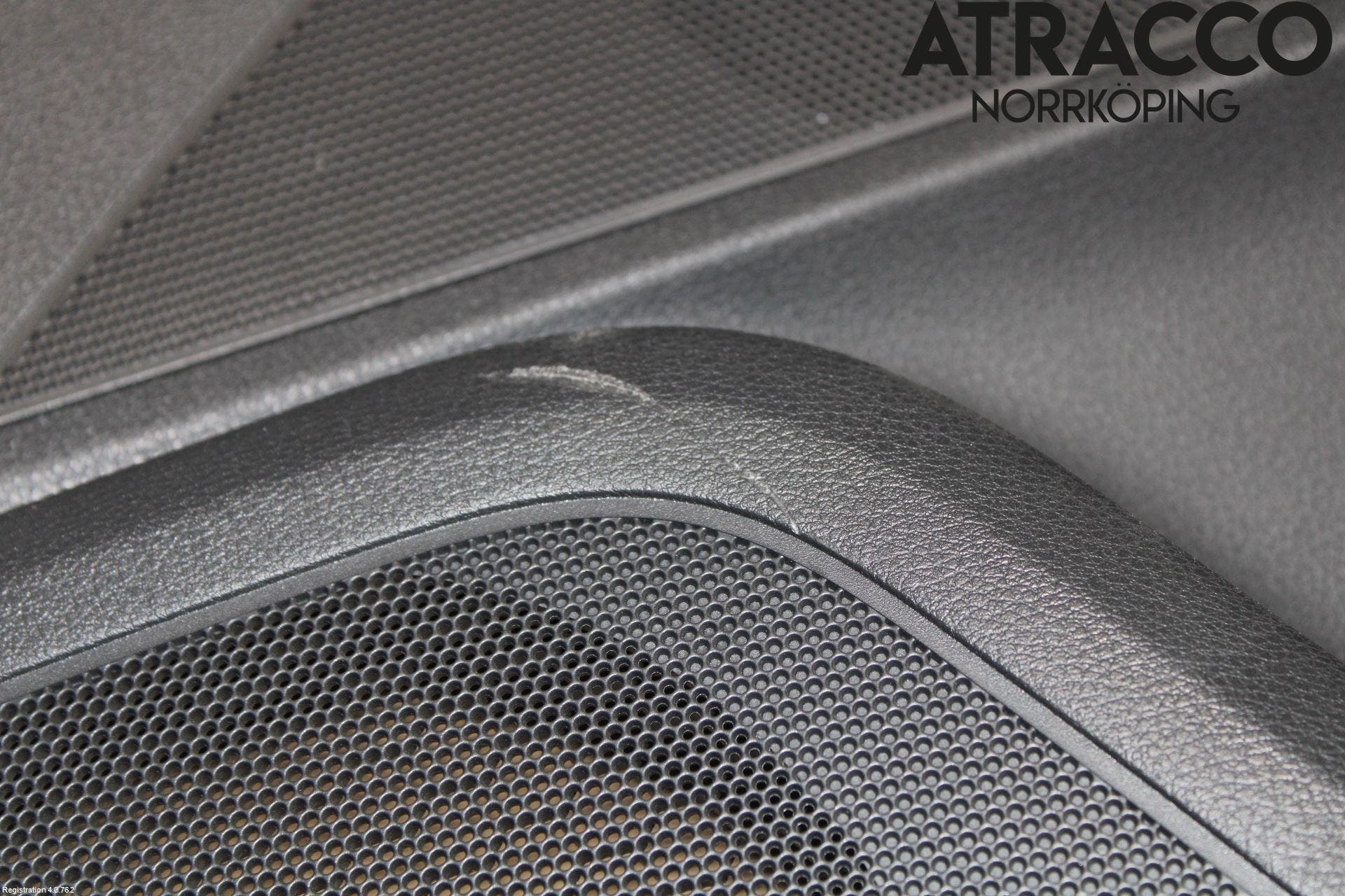 Audi Q2/SQ2 17- Dörrklädsel Hö