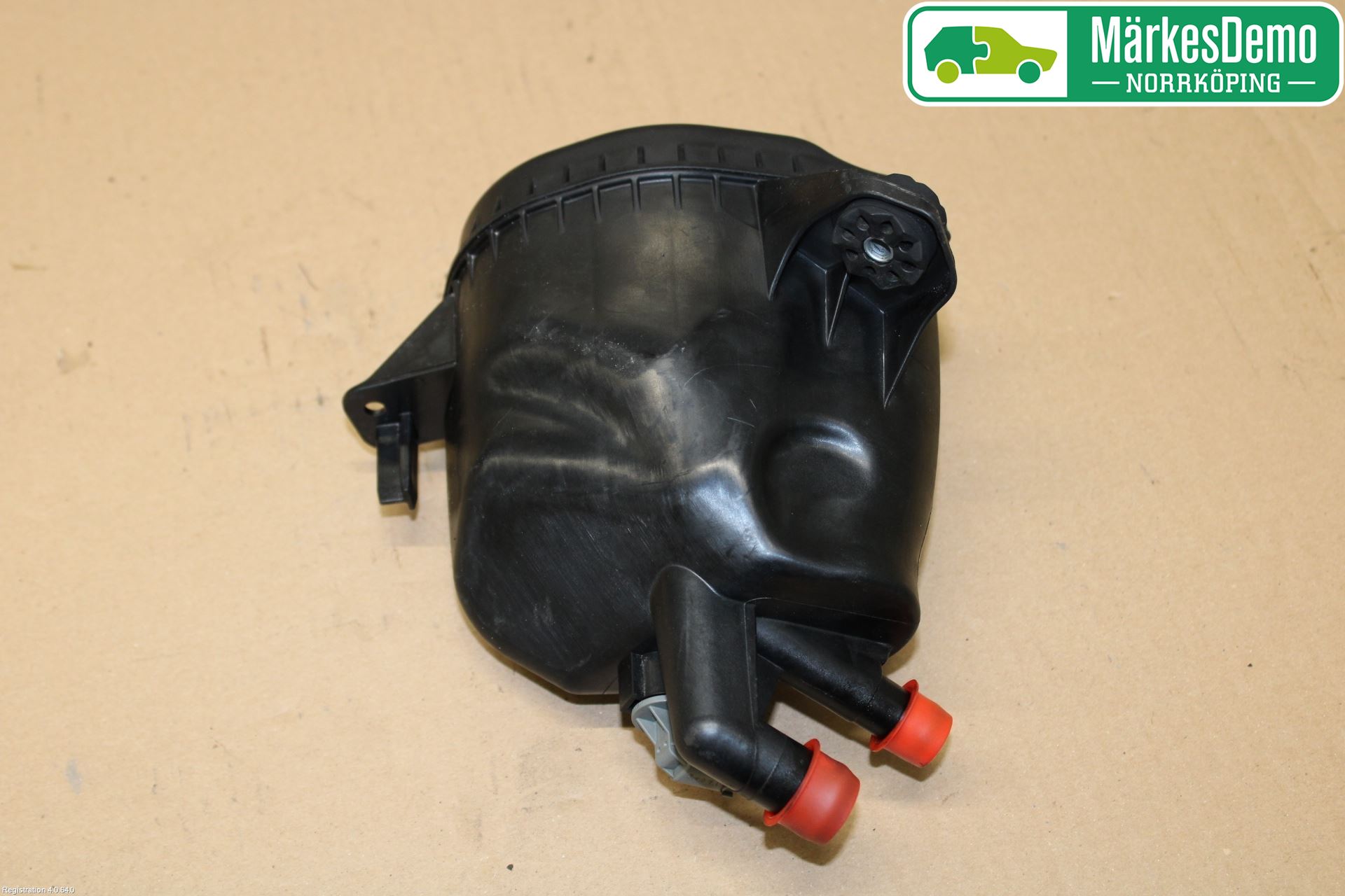 BMW 5 F10/F11/F18 09-17 Styrservooljebehållare