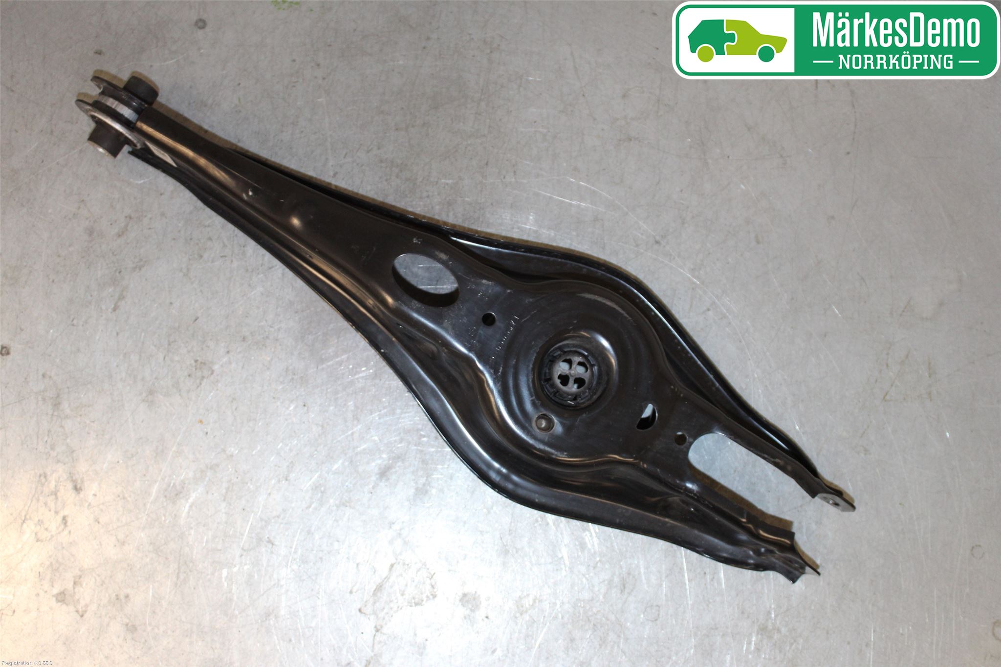 Volkswagen VW GOLF / E-GOLF VII 13-20 Bärarm Bak Höger