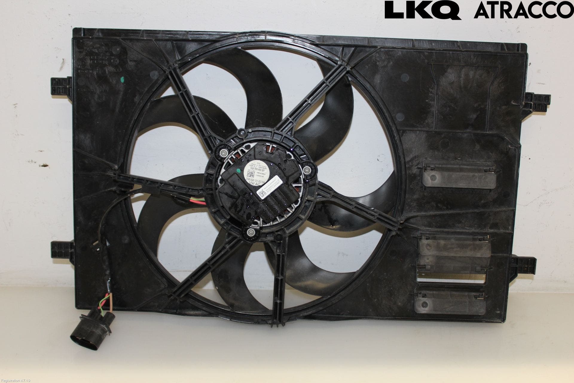 Volkswagen VW PASSAT 15-19 Kylfläkt El