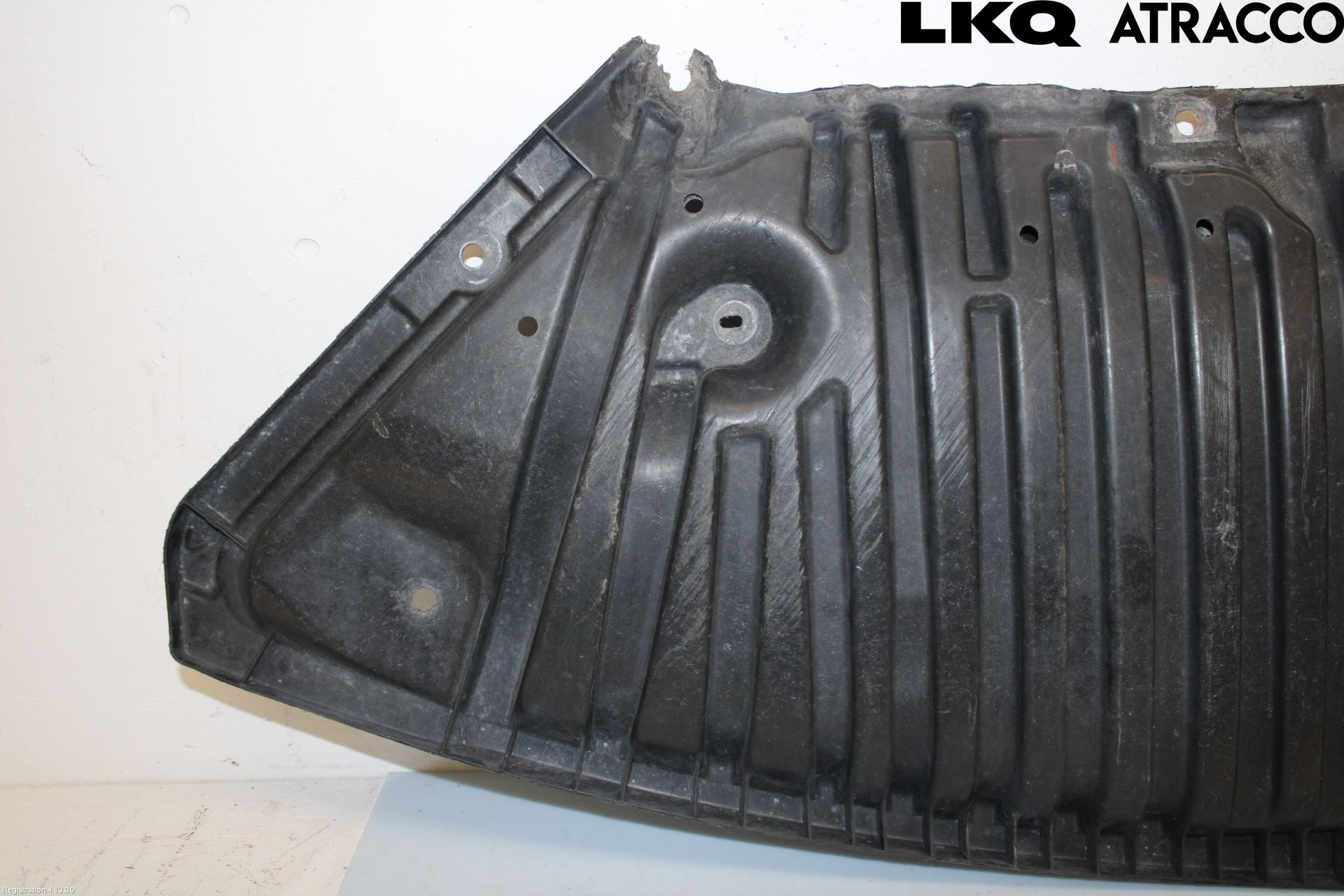 Mercedes-Benz MB E-KLASS (W212) 09-16 Hasplåt Plåt-Plast