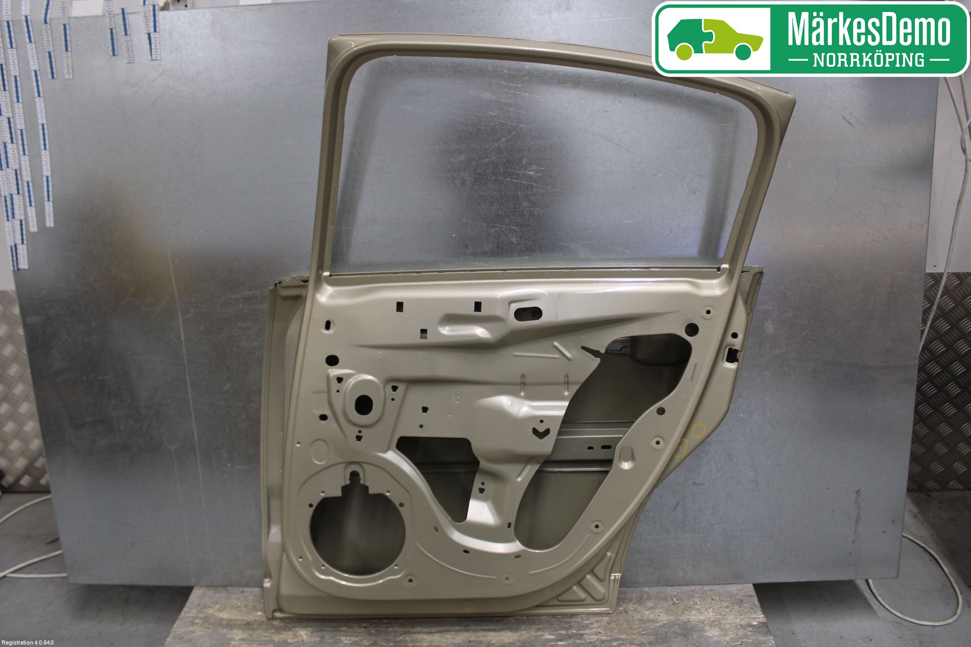 Citroen C4 I   05-10 Dörr Bak Höger