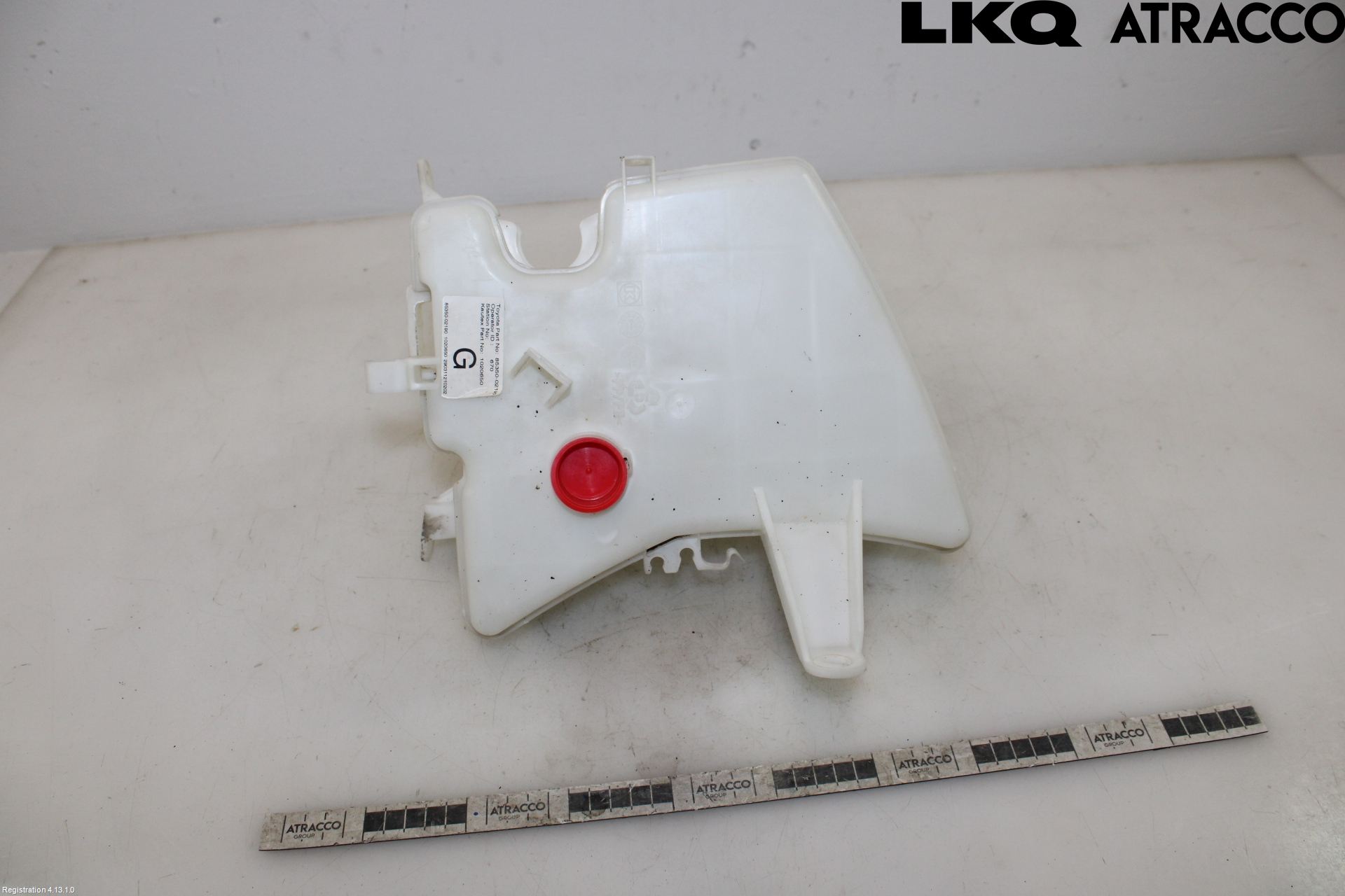 Toyota AURIS 10-12 Spolartank Vindruta-Strål