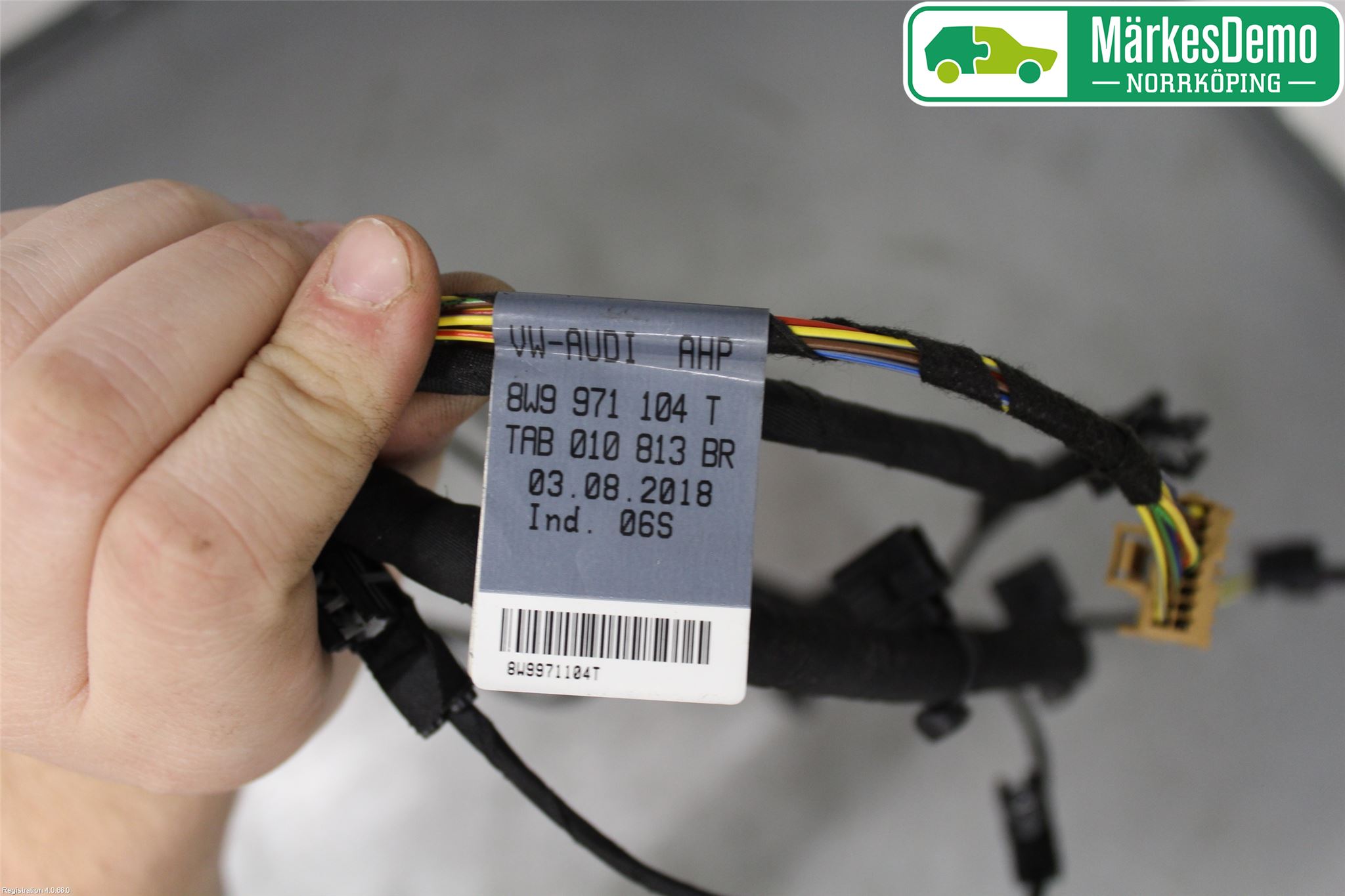 Audi A4/S4 B9 20- Parkeringshjälp Backsensor