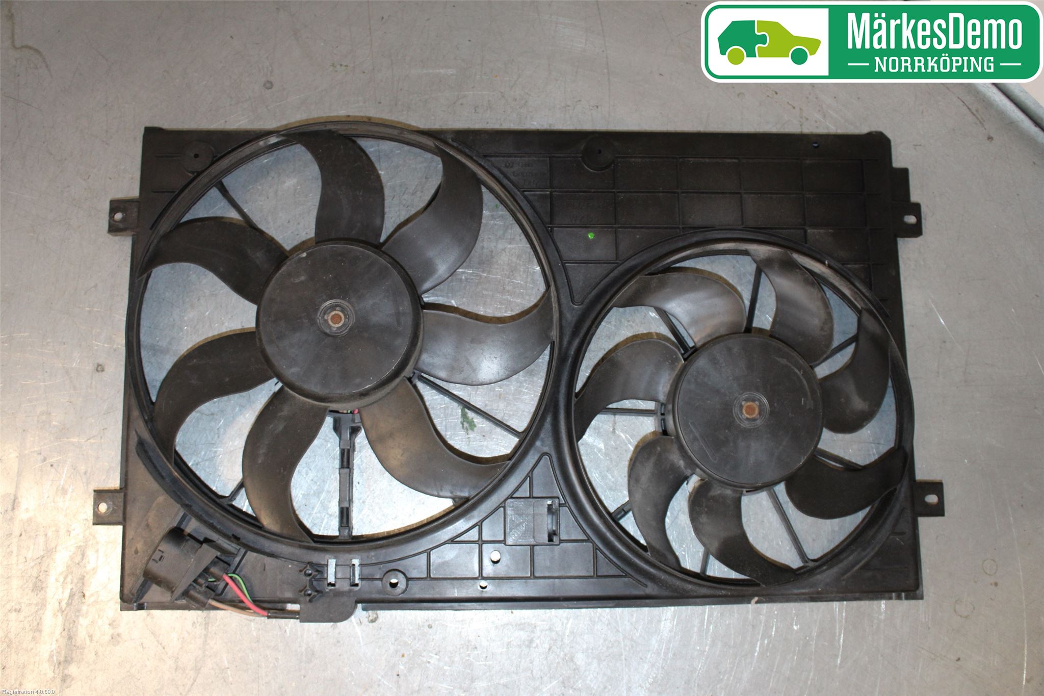 Volkswagen VW TOURAN 10-15 Kylfläkt El