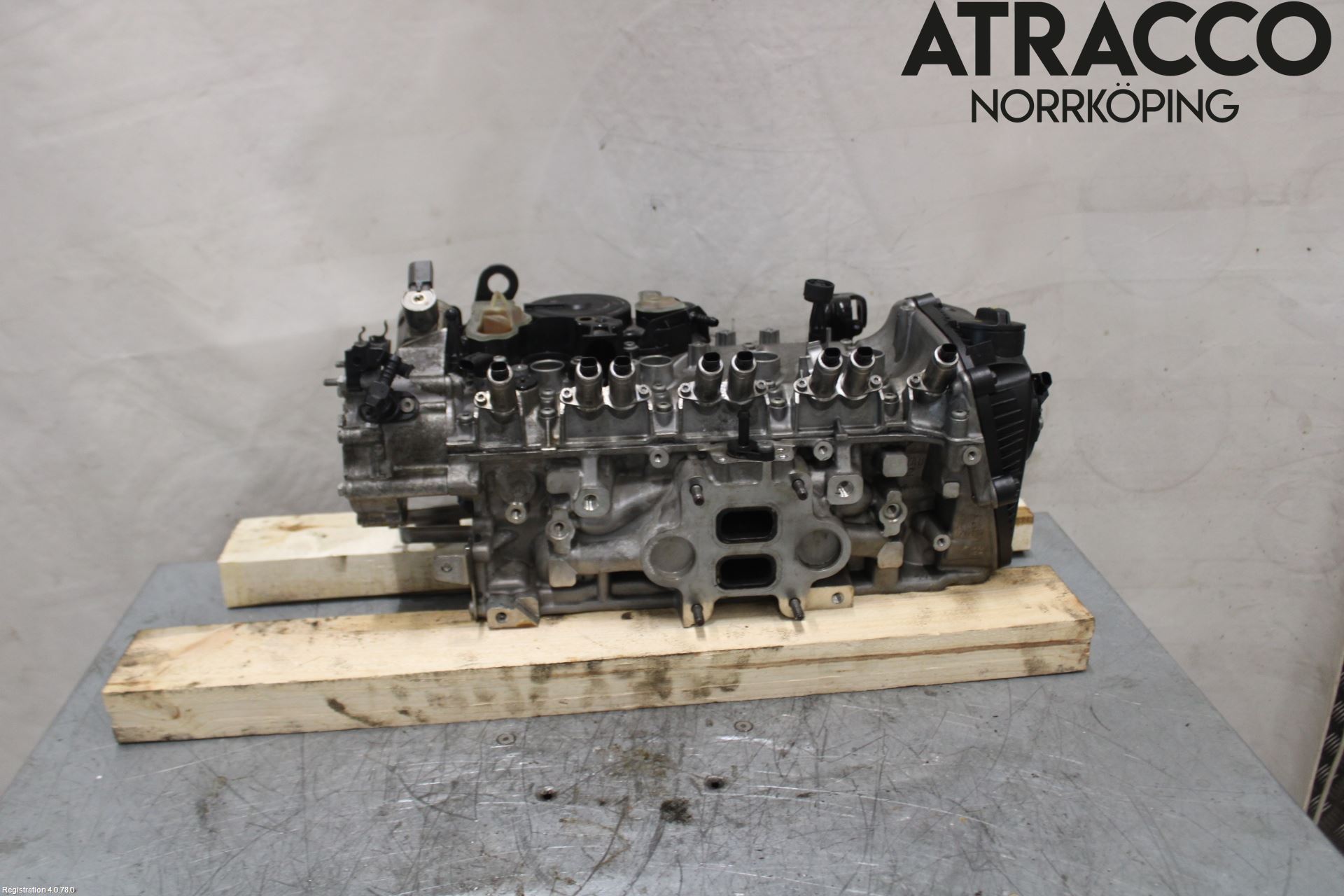 Audi A6 F2/C8 19- Topplock Bensin