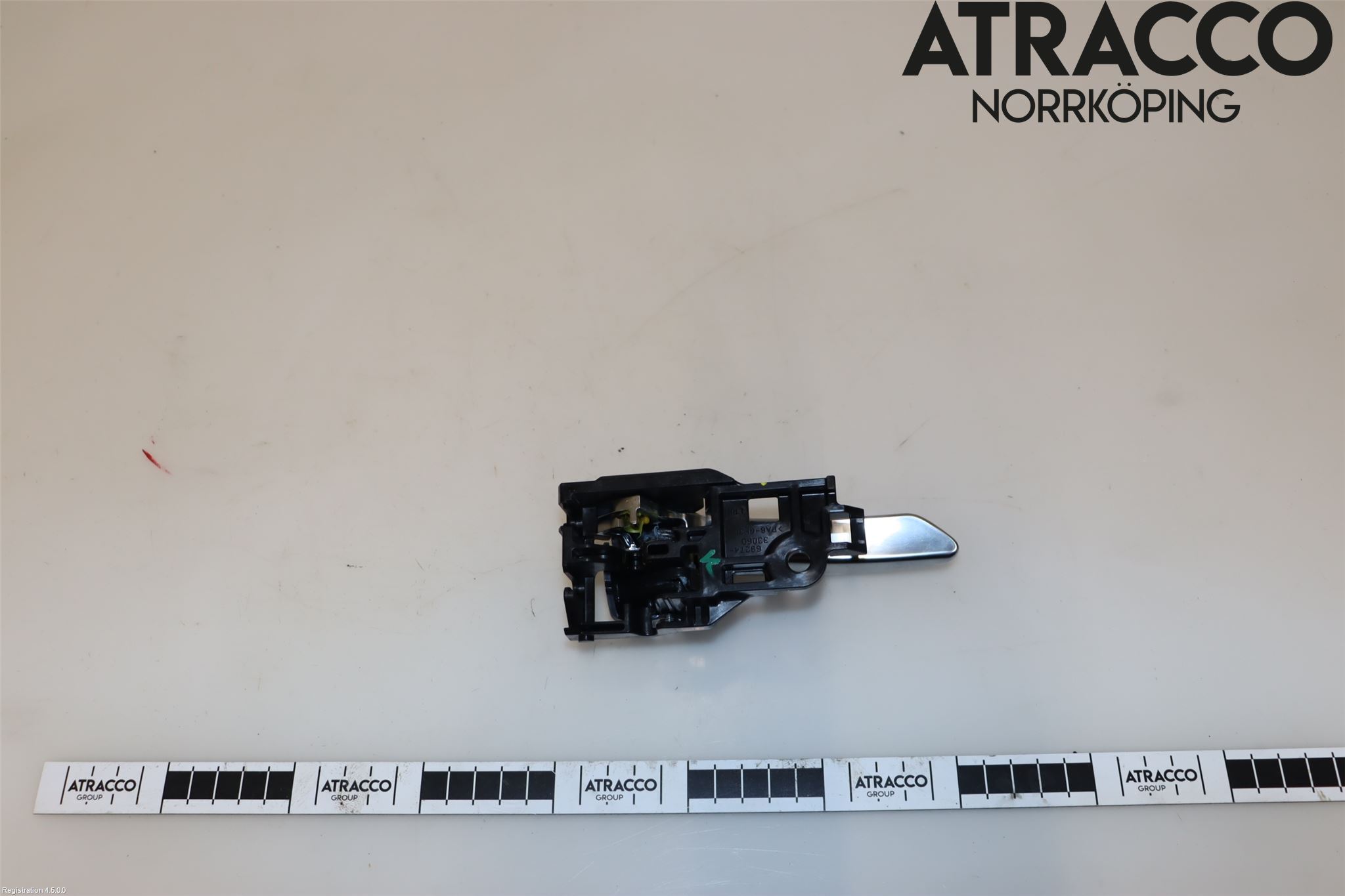 Toyota RAV4 19- Dörrhandtag Inre Vä