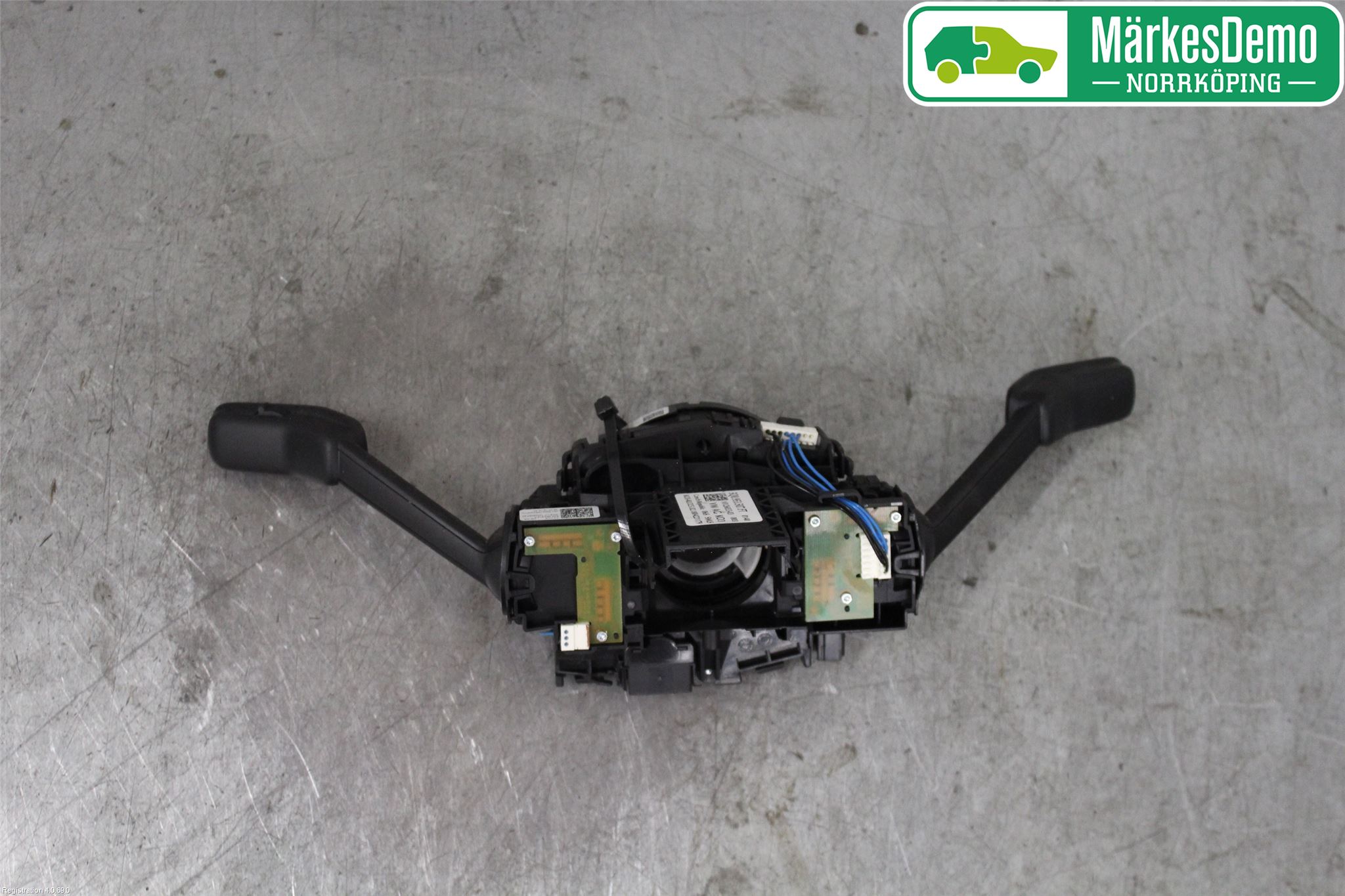 Volkswagen VW GOLF / E-GOLF VII 13-20 Spakcentral