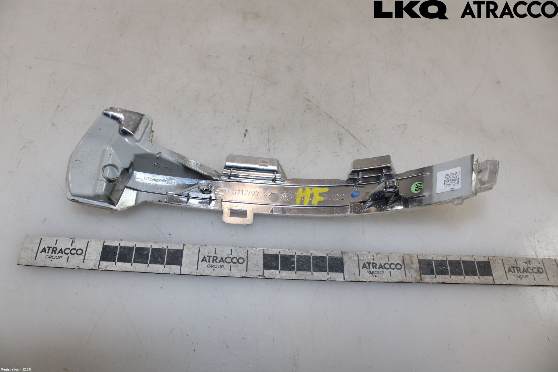 Volkswagen VW PASSAT 15-19 Blinkers Fram Höger