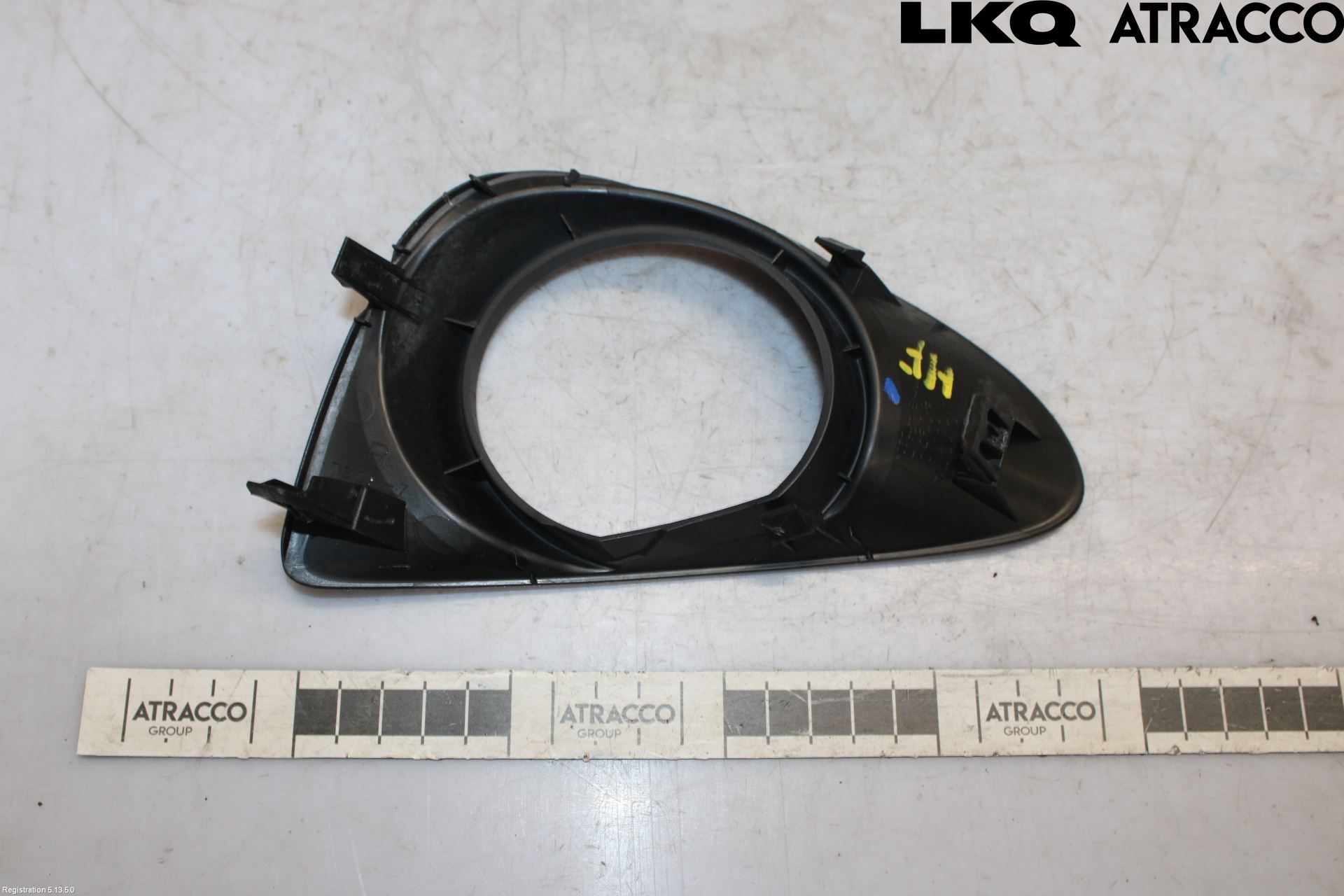 Toyota YARIS XP130 12-14 Dimljussarg Fram