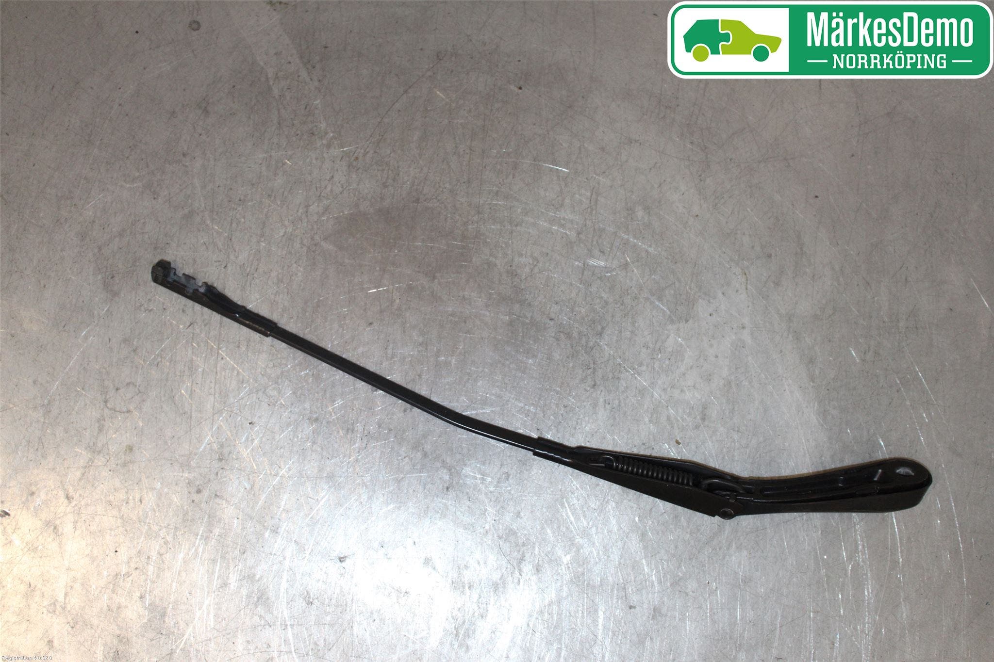 MB GLC-KLASS (X253/C253) 15-22 Torkararm Armar Vindruta