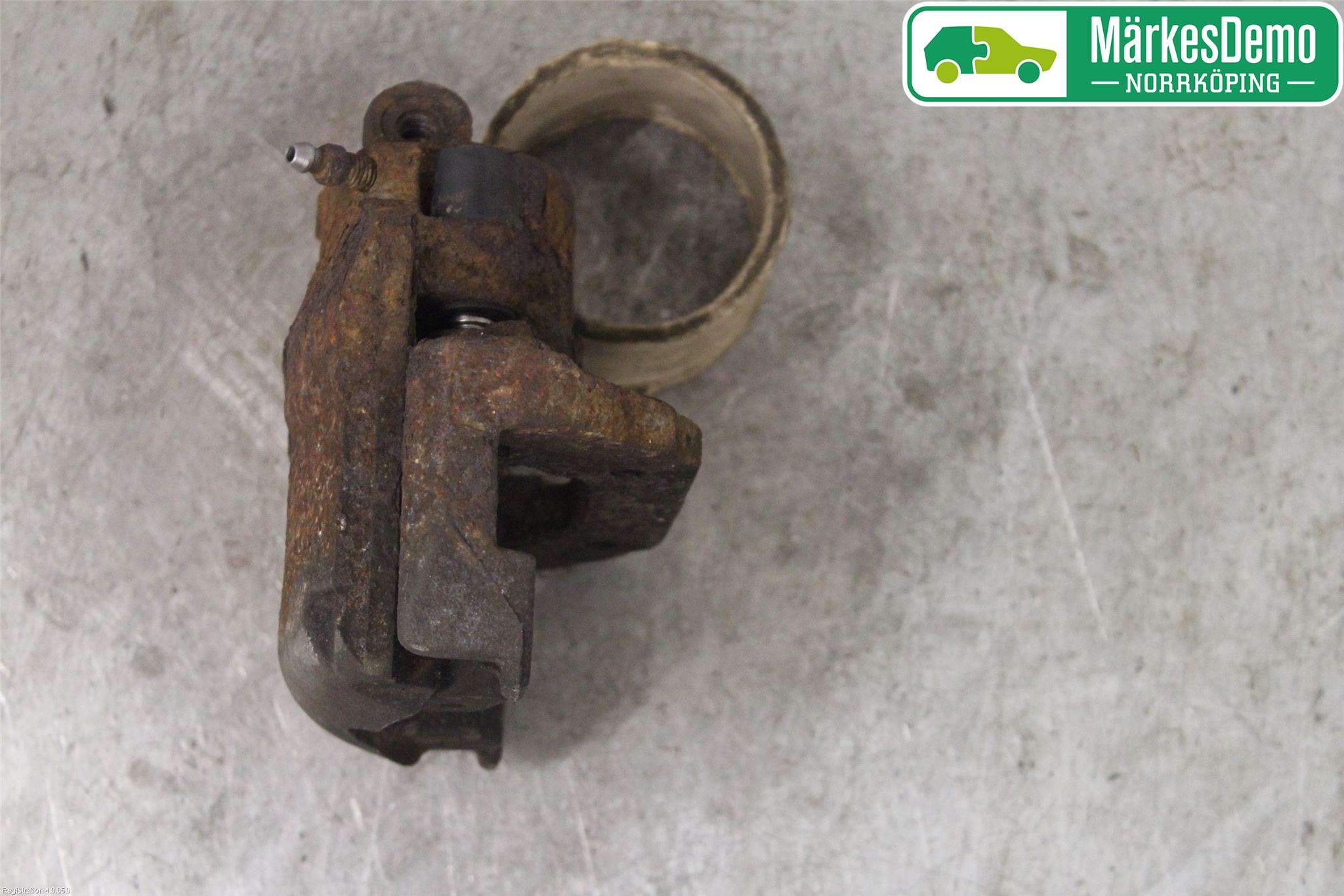 Ford FIESTA     06-08 Bromsok Fram Vänster