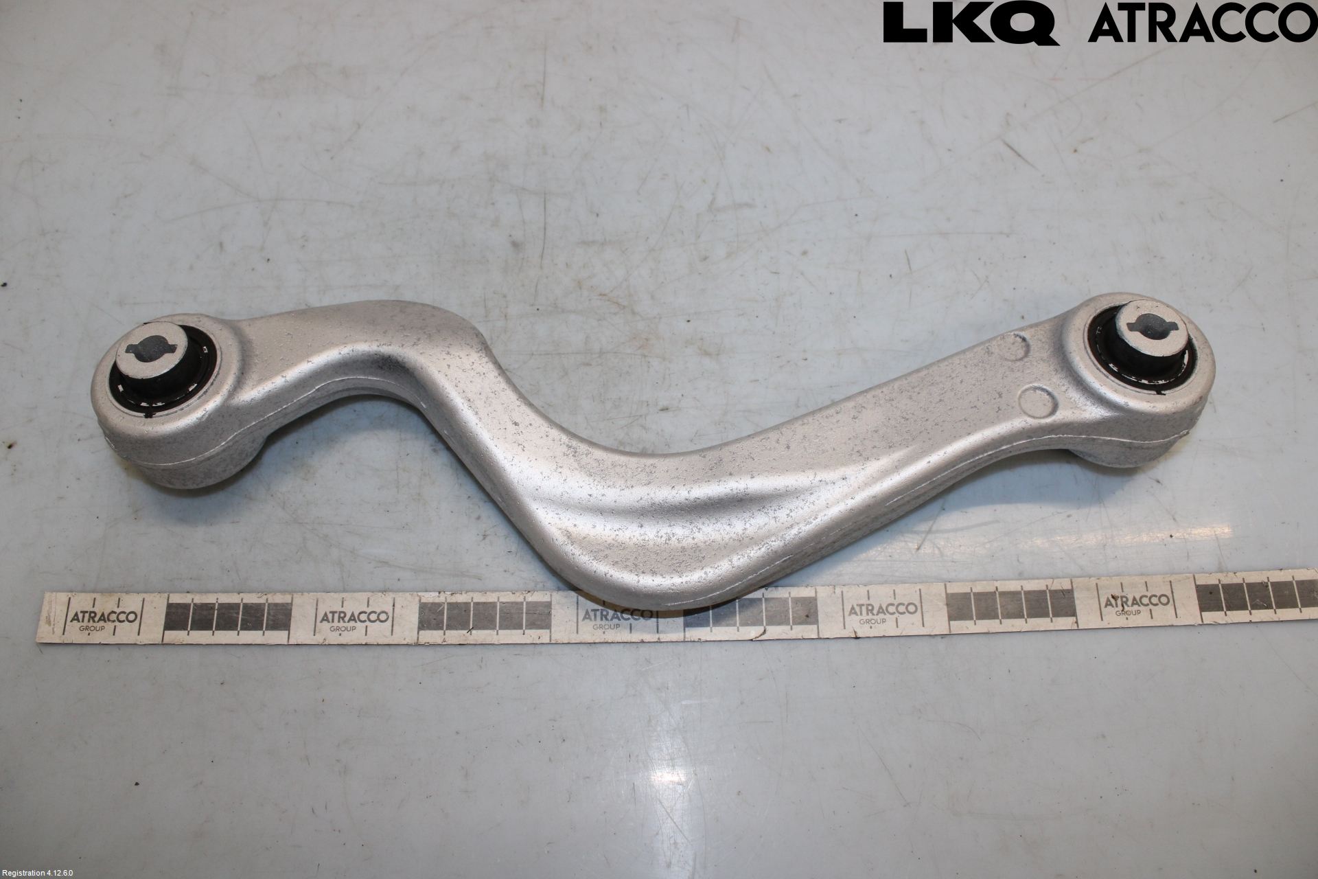 Jaguar E-PACE 17- Bärarm Bak Övre Vänster