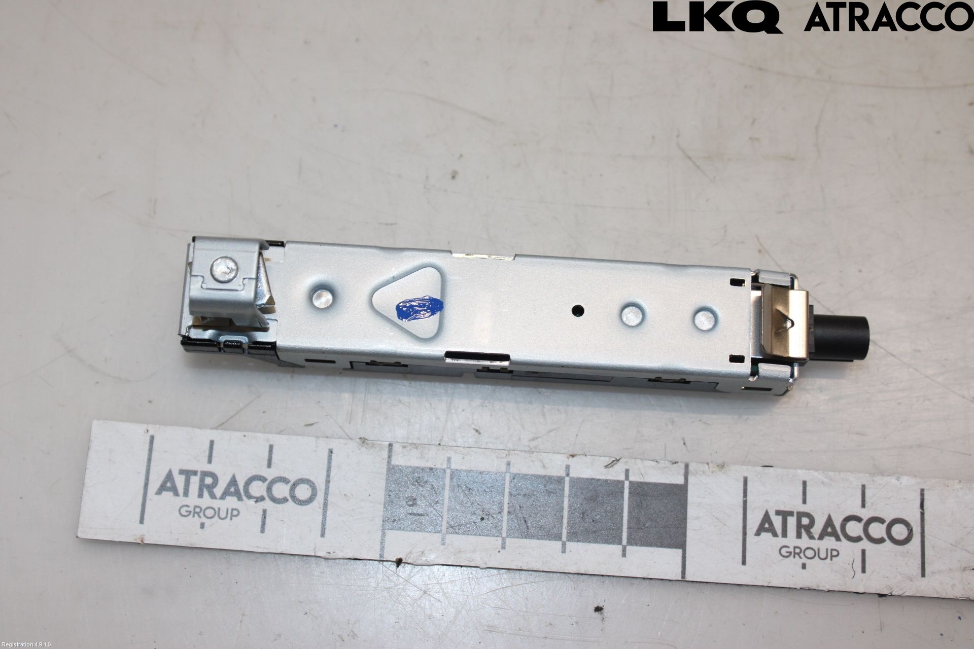 Volkswagen VW TOUAREG CR 18- Antennförstärkare