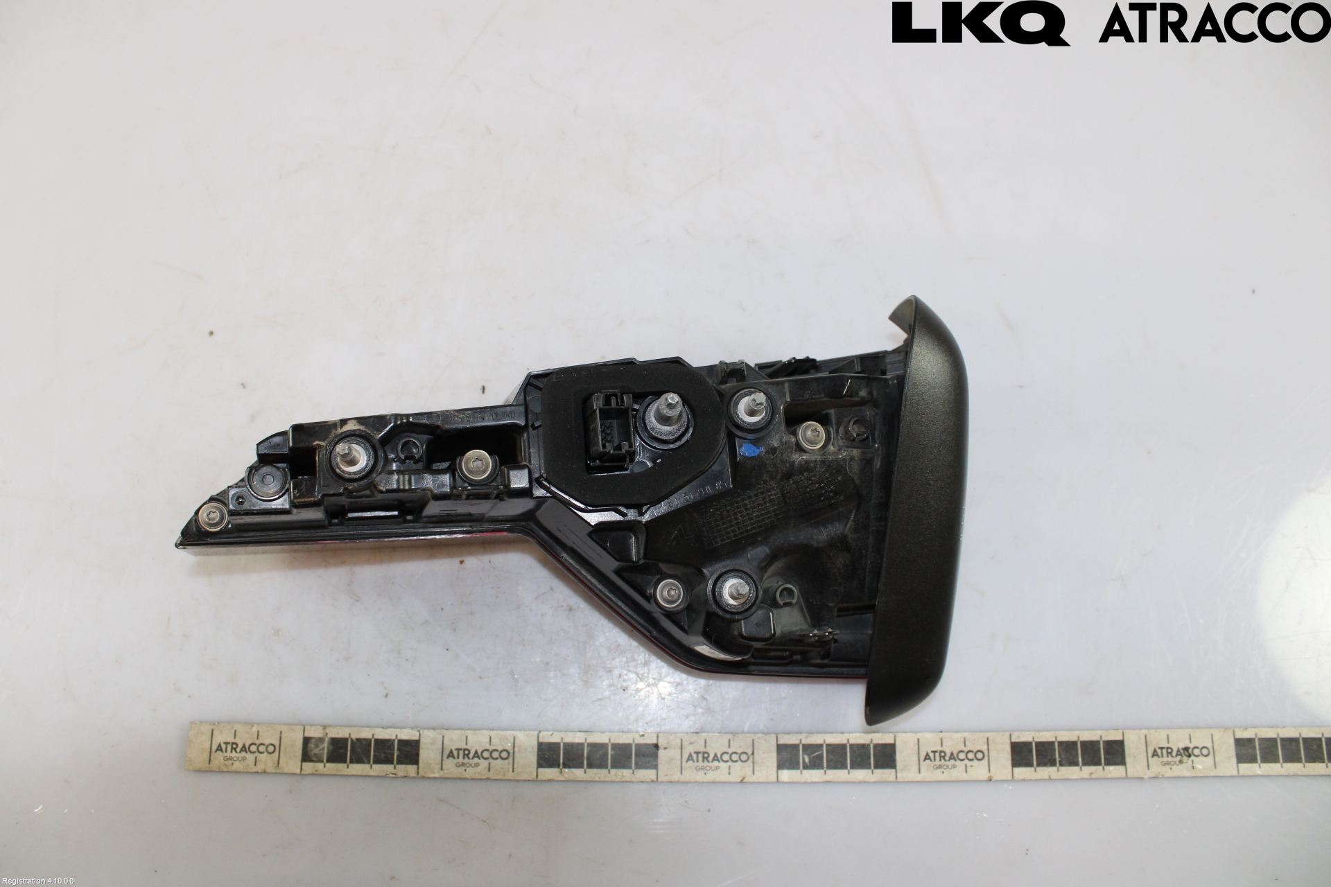 Audi A4/S4 B9 16-19 Bakljus Lucka Vä