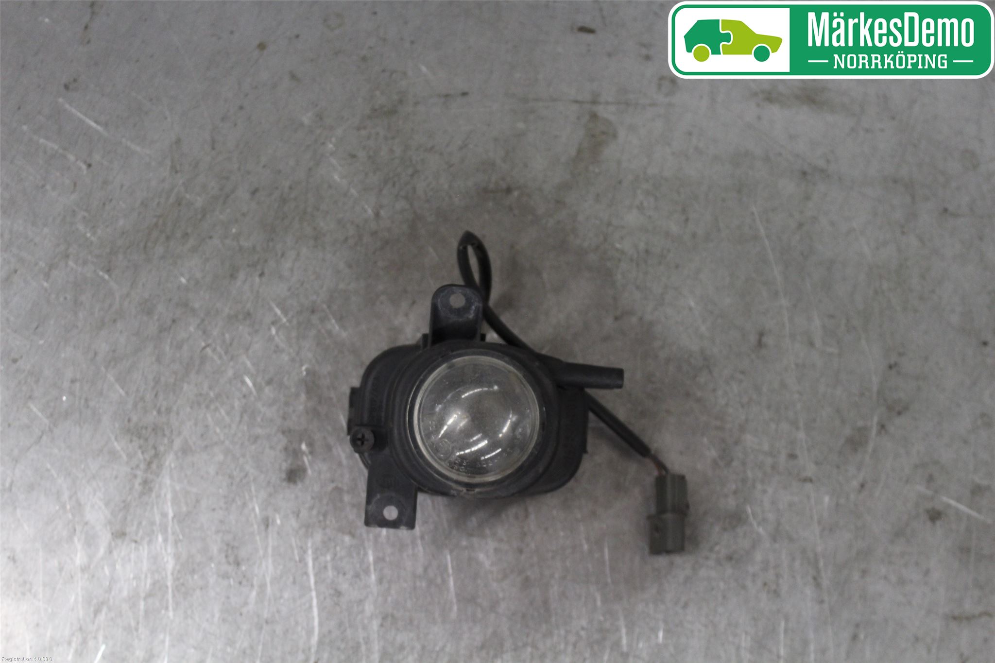 Mitsubishi CARISMA 00-04 Dimljus-Varselljus Fram