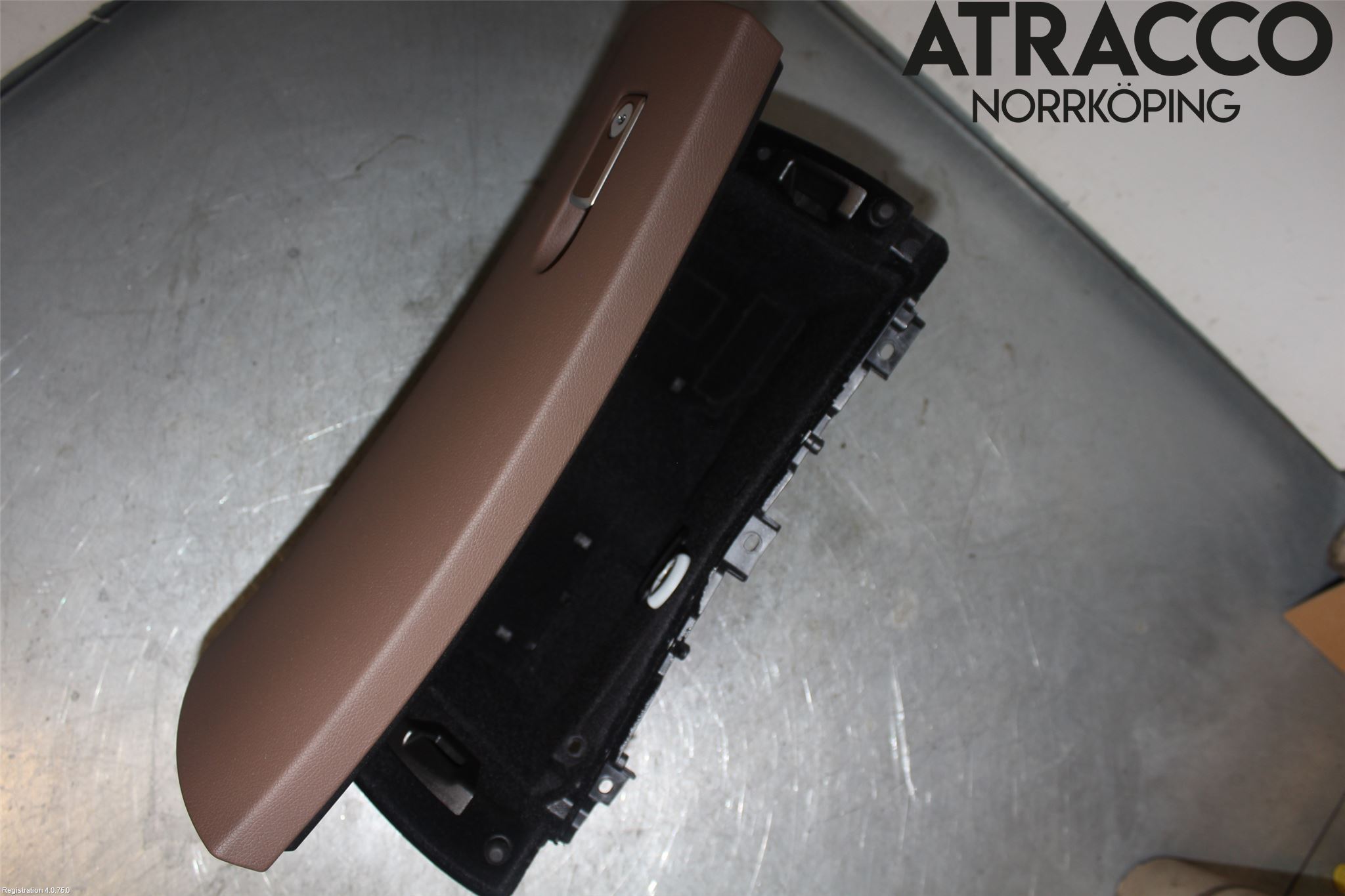 Mercedes-Benz MB E-KLASS (W213) 16-23 Handskfack
