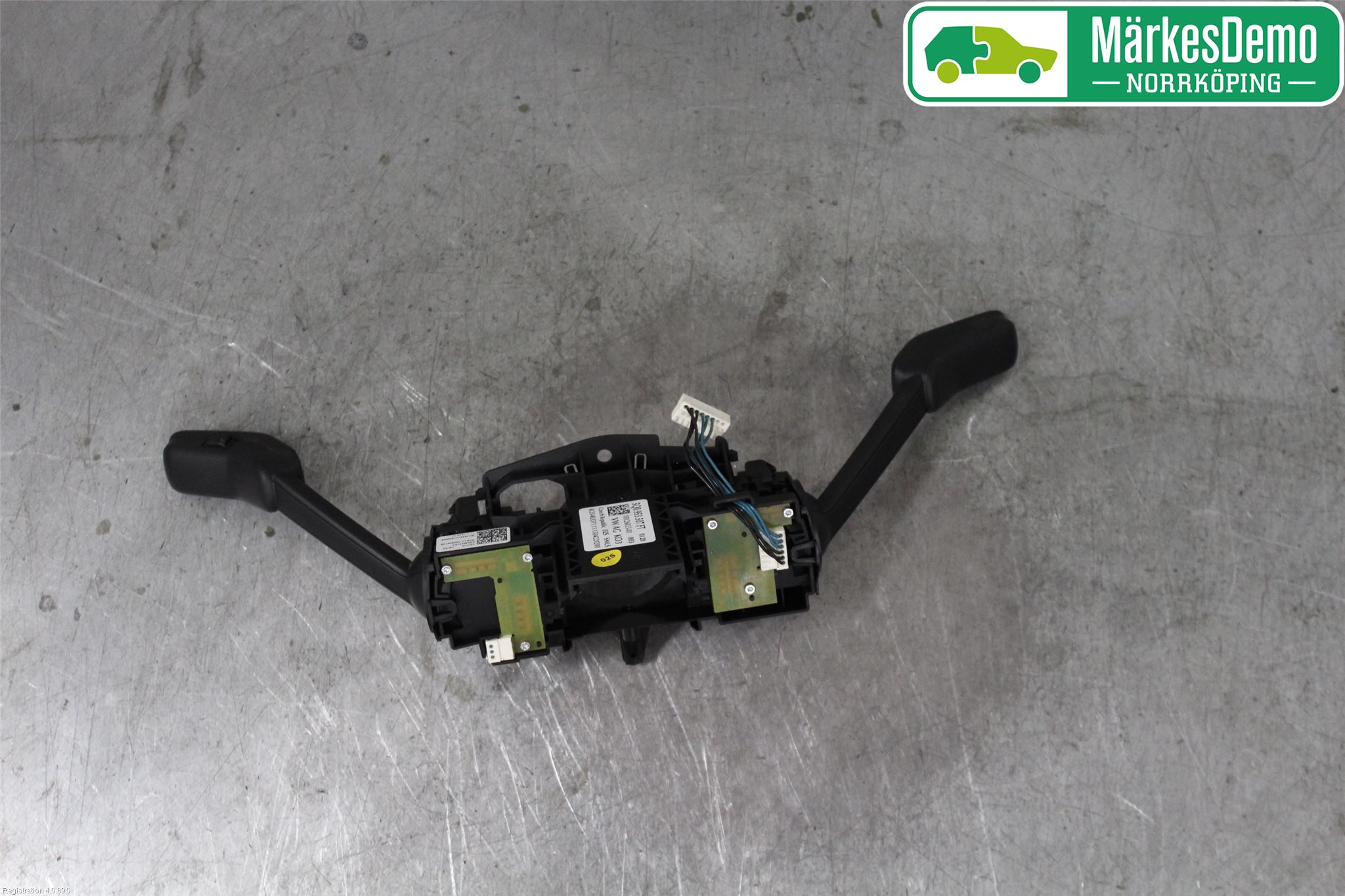 Volkswagen VW GOLF / E-GOLF VII 13-20 Spakcentral