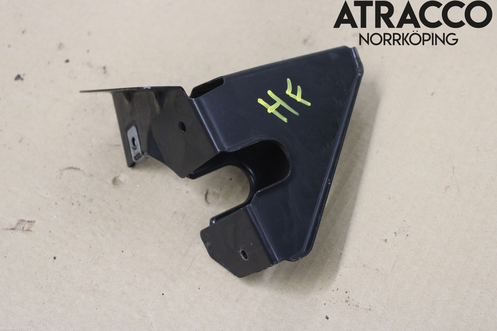 BMW 3 E90/91 SED/TOU 05-12 Kylarfäste-Ram-Balk