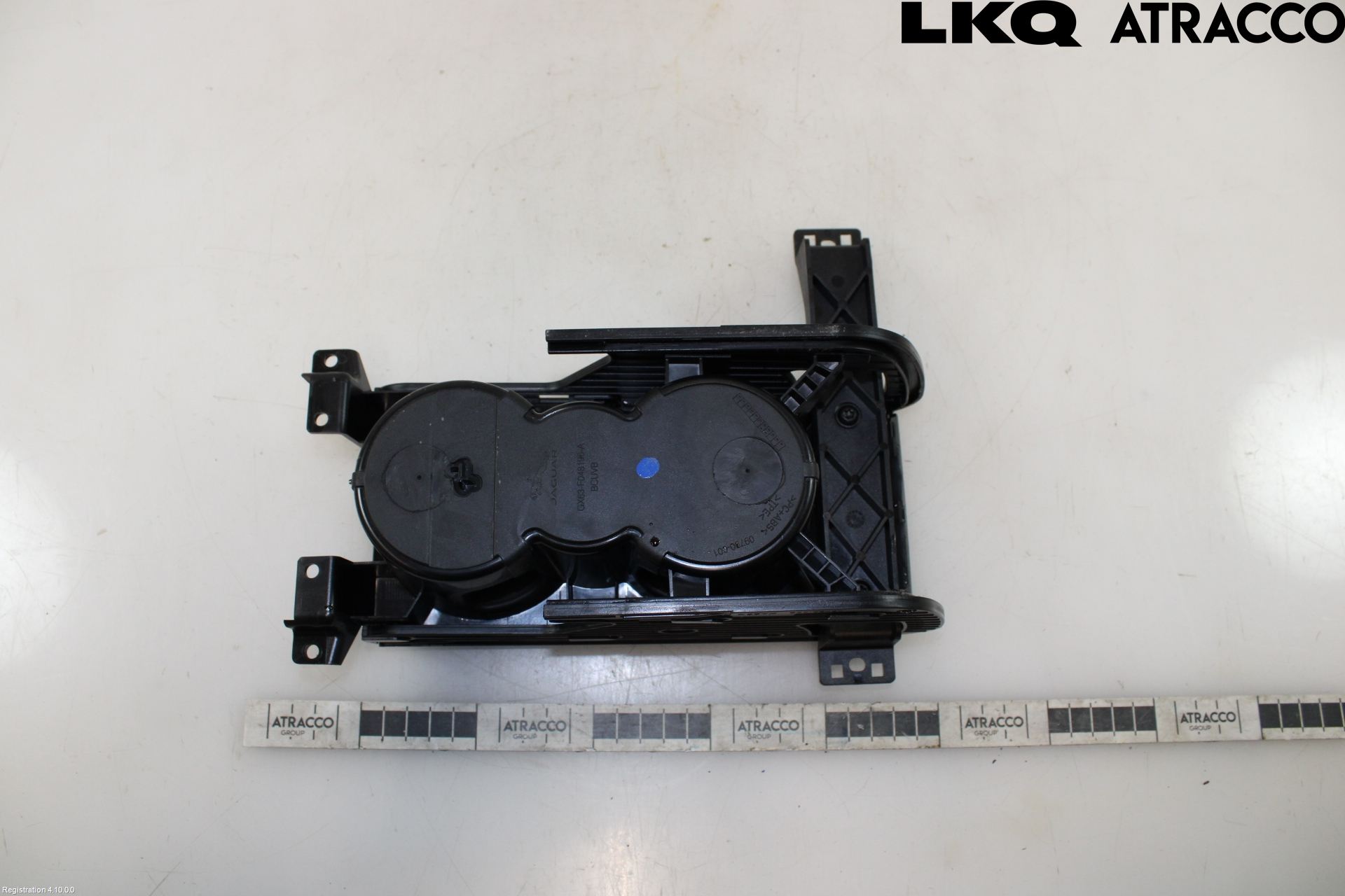 Jaguar F-PACE Mugghållare