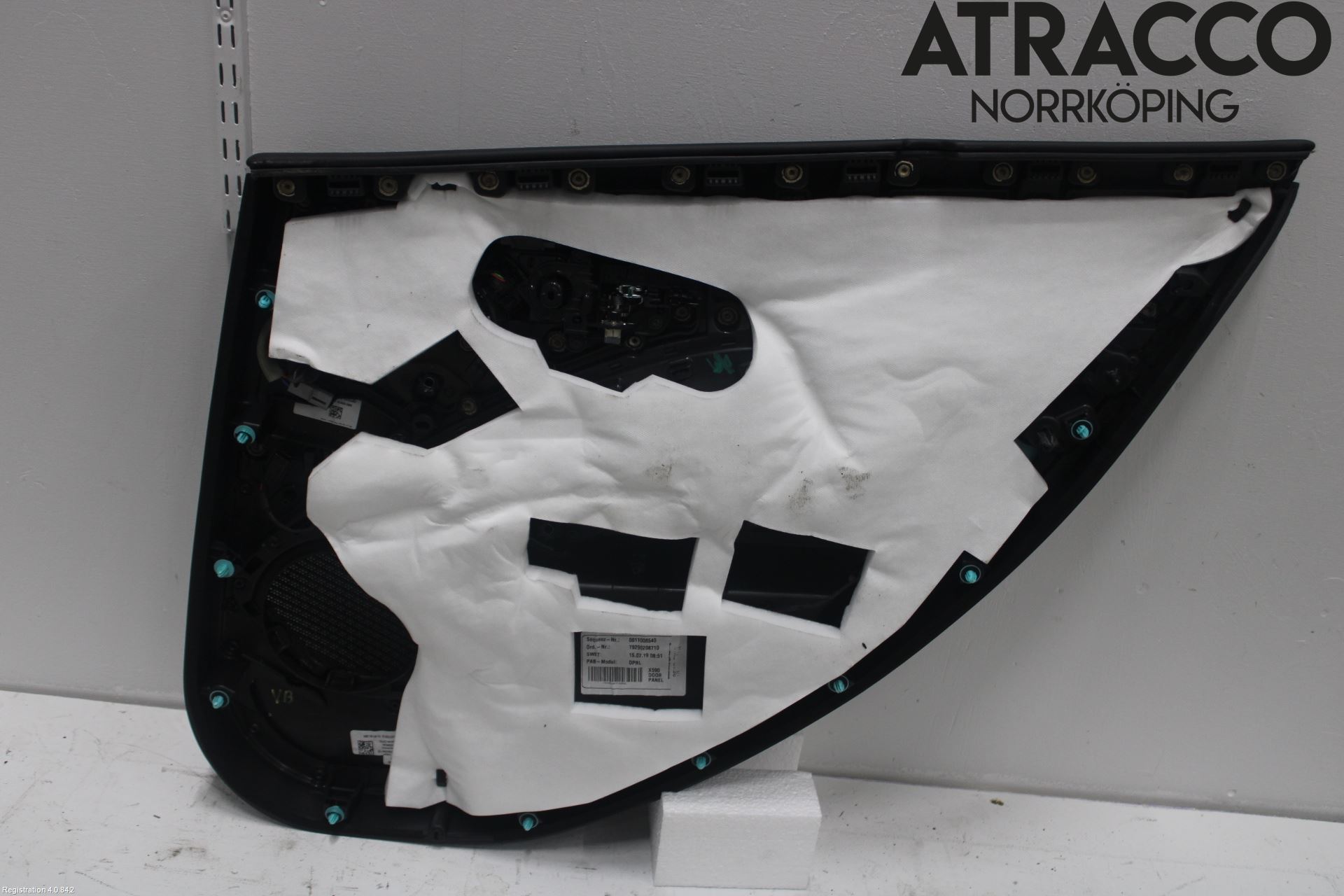 Jaguar I-PACE 18- Dörrklädsel Vä