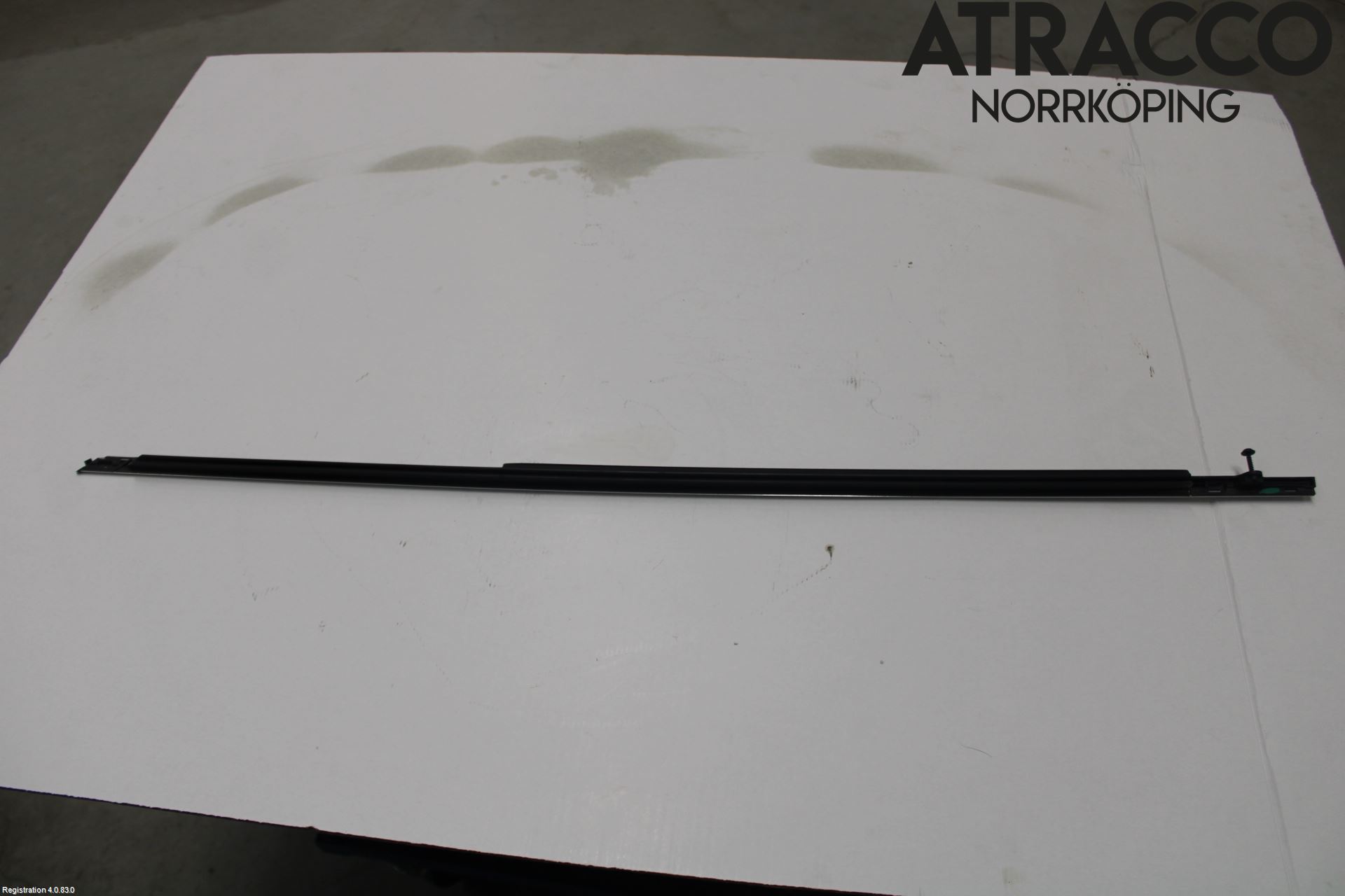 Jaguar I-PACE 18- Dörr Dekorlist Bak Vä