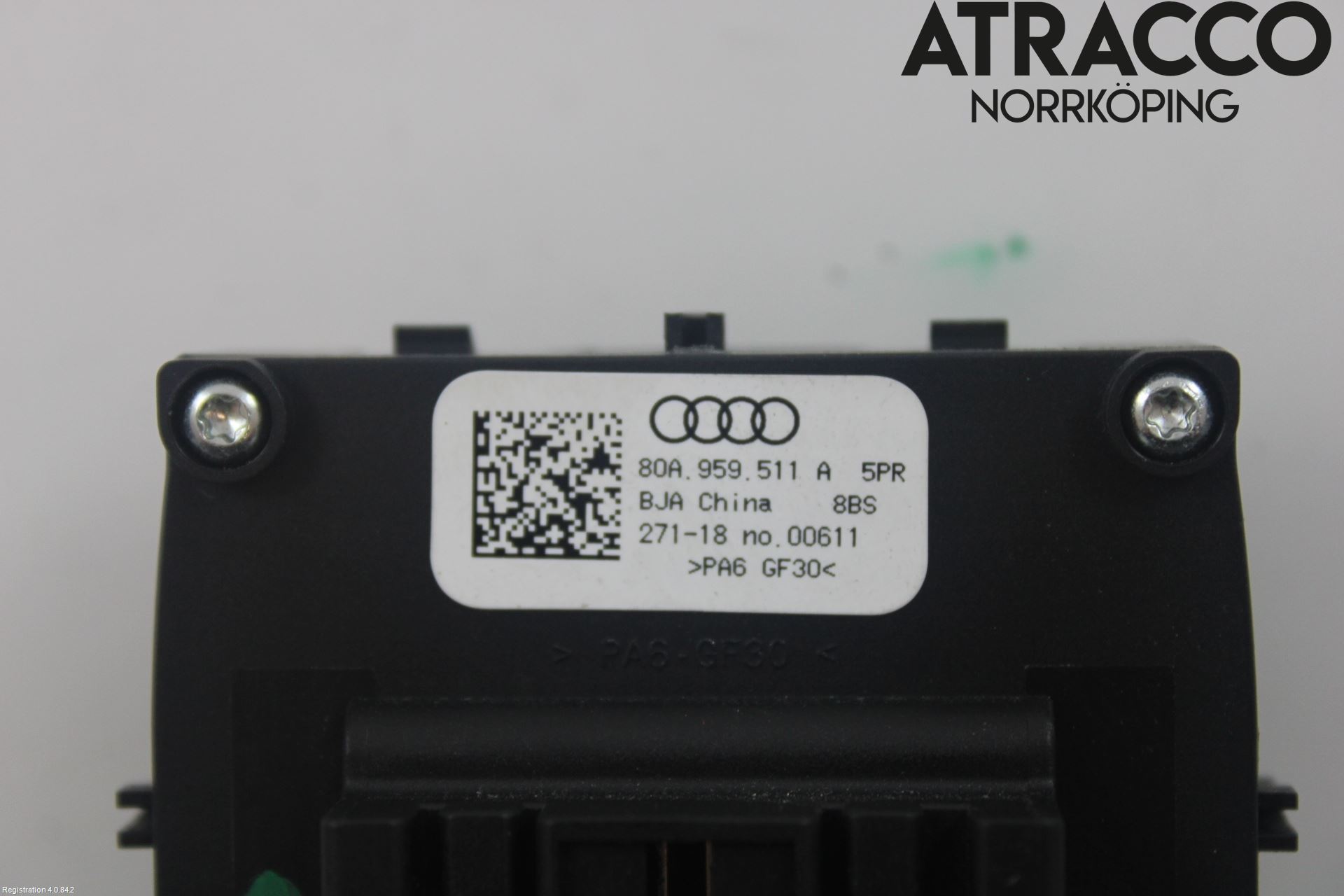 Audi Q5/SQ5 17- Strömställare Dragkrok