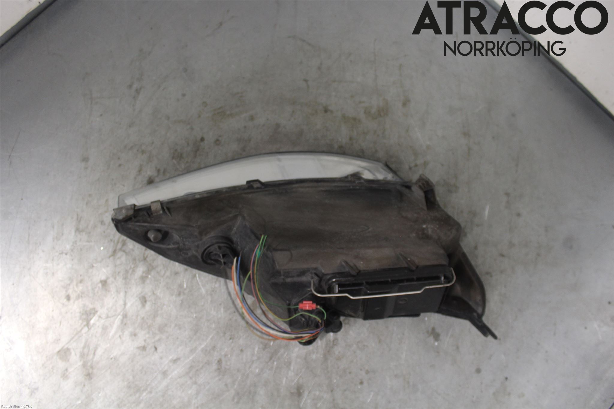 Ford FOCUS     99-04 Strålkastare Vänster