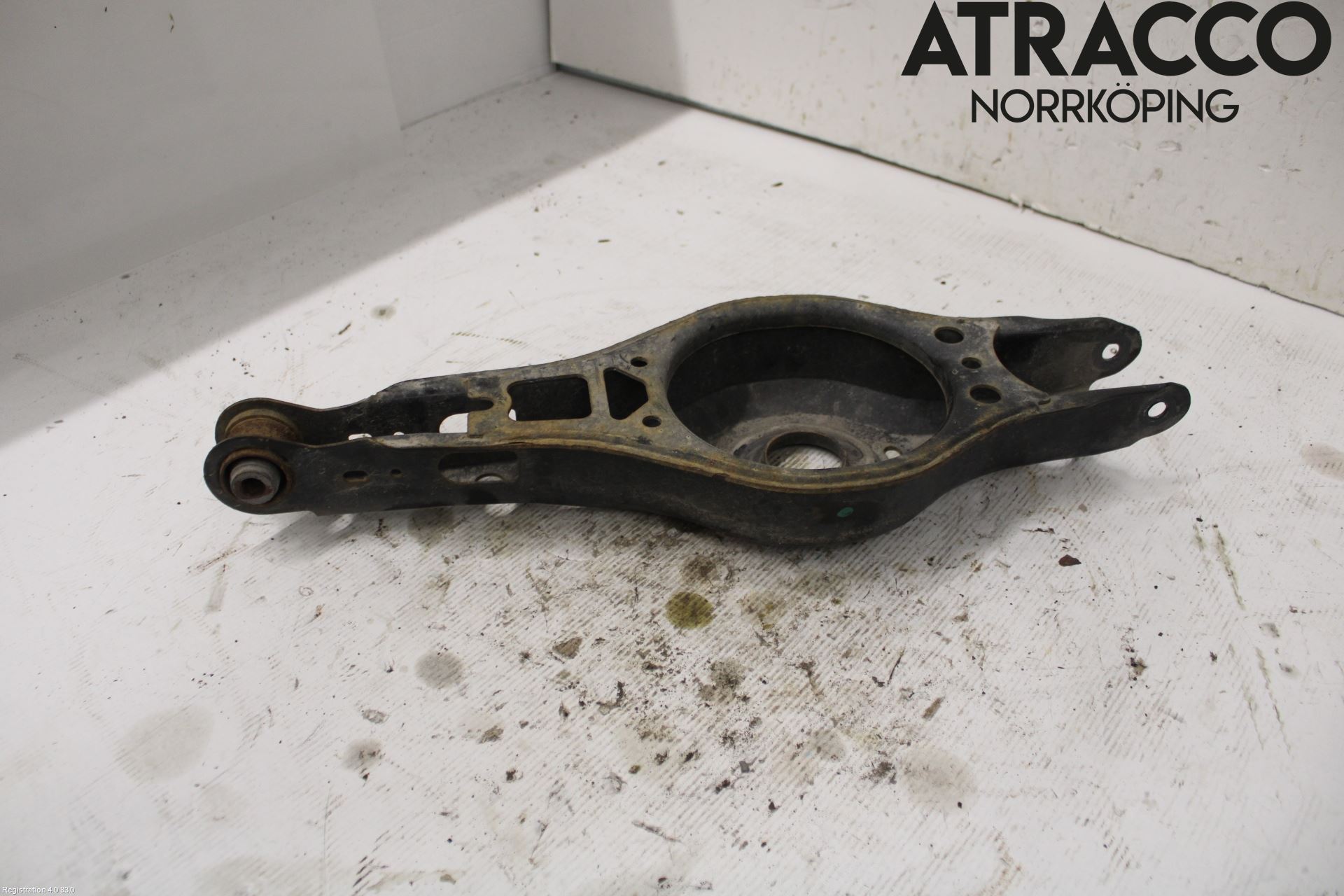 Toyota COROLLA 19- Bärarm Bak Höger