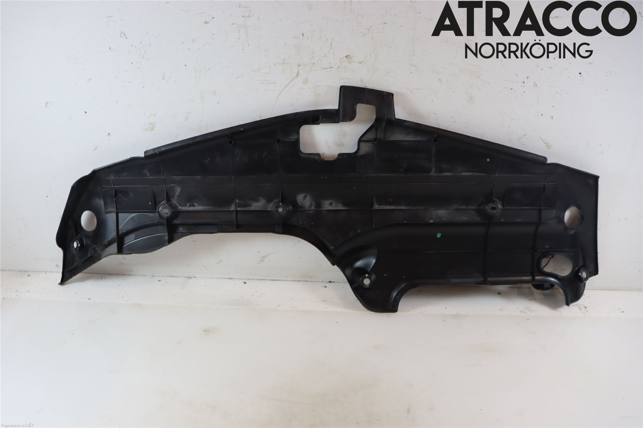 Toyota PRIUS NWH20 04-08 Täckplast Front