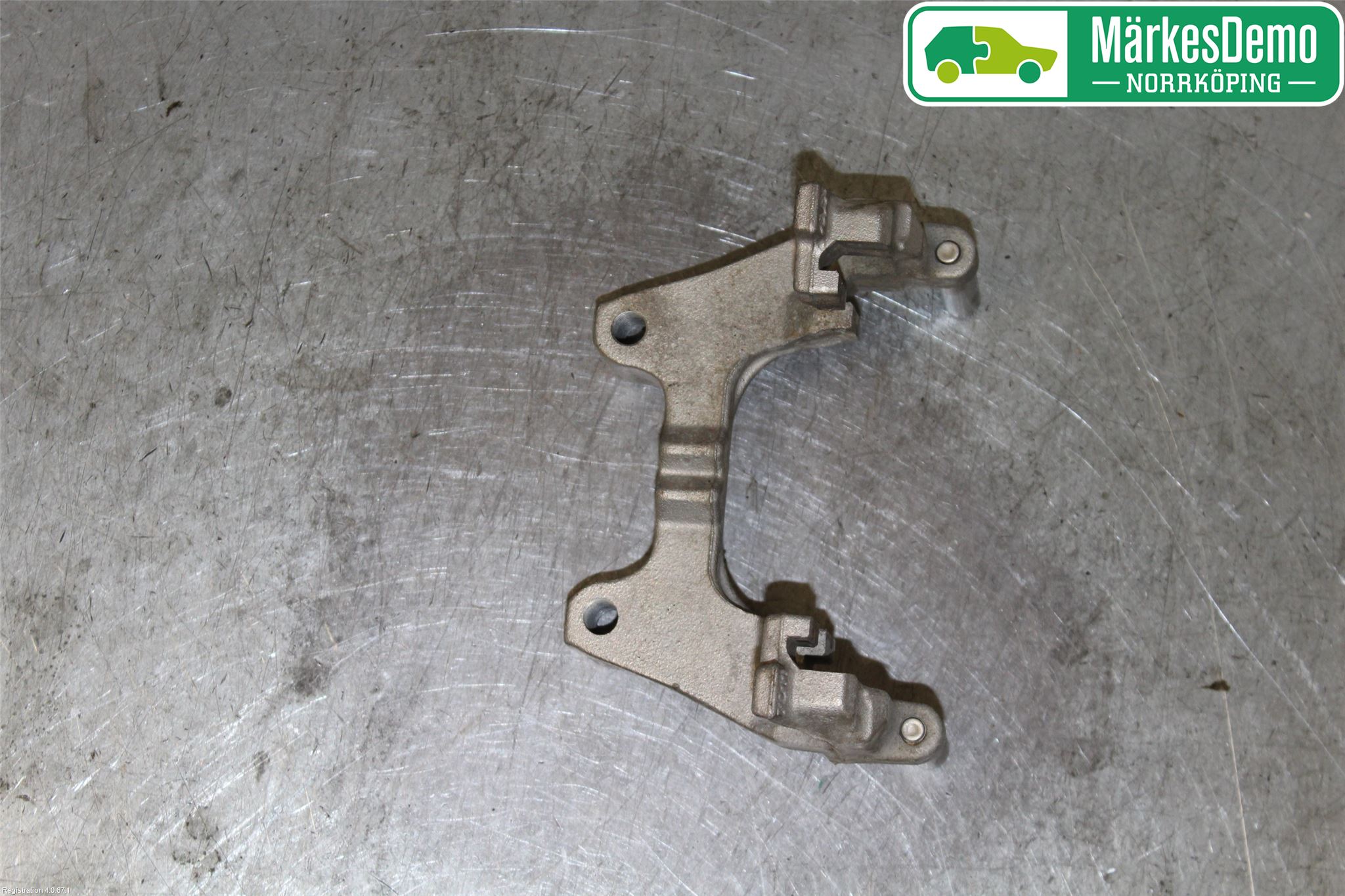 Skoda SUPERB 16-24 Bromsokshållare