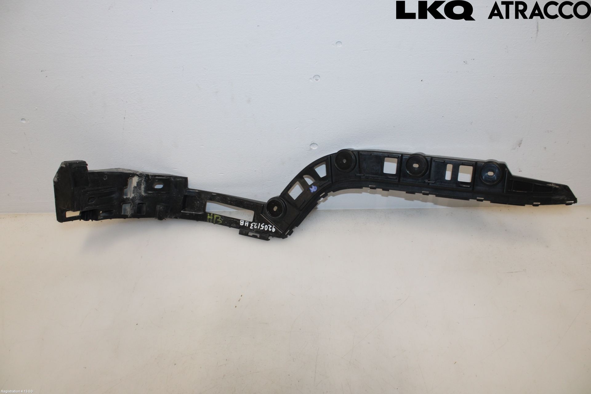 Volkswagen VW PASSAT 11-14 Stötfångarfäste Bak Hö