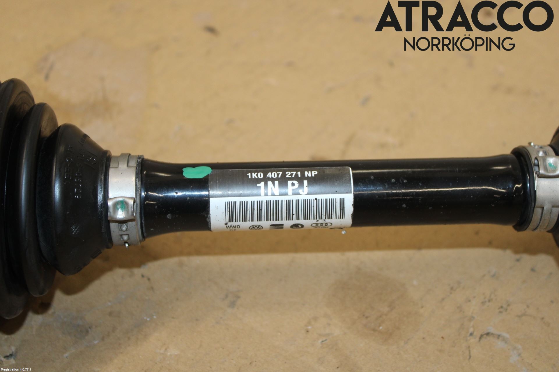 Volkswagen VW PASSAT 11-14 Drivaxel Fram Vänster
