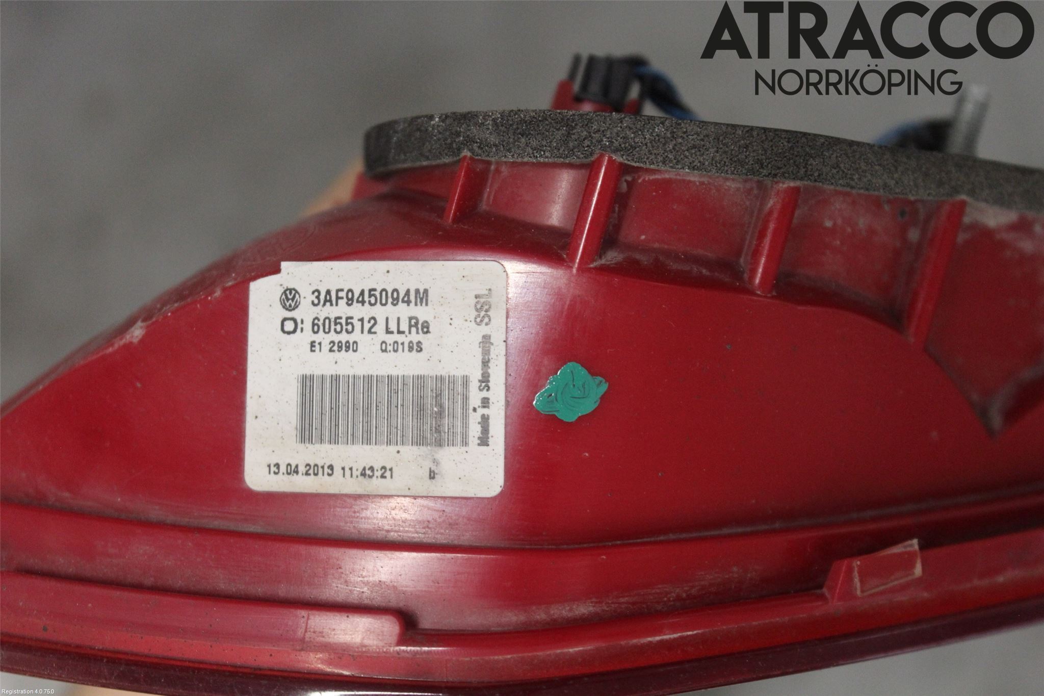 Volkswagen VW PASSAT 11-14 Bakljus Lucka Hö