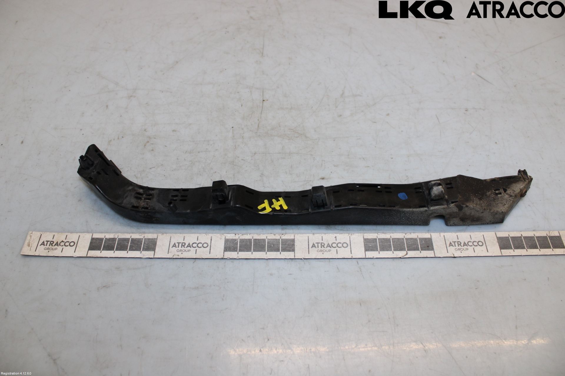 Subaru IMPREZA II  06-07 Stötfångarfäste Fram Hö