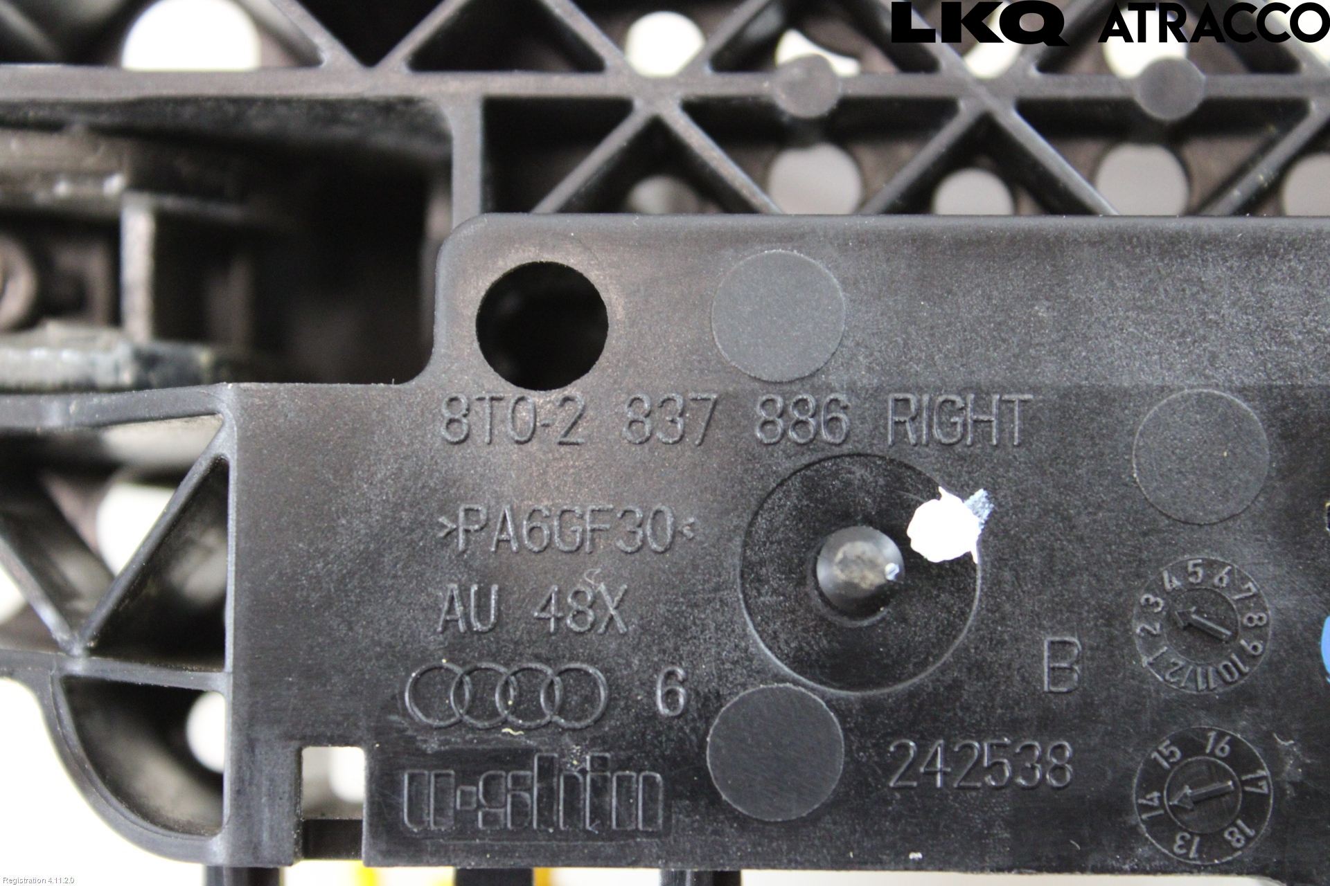 Audi A4 ALLROAD 09-16 Dörrhandtag Yttre Hö